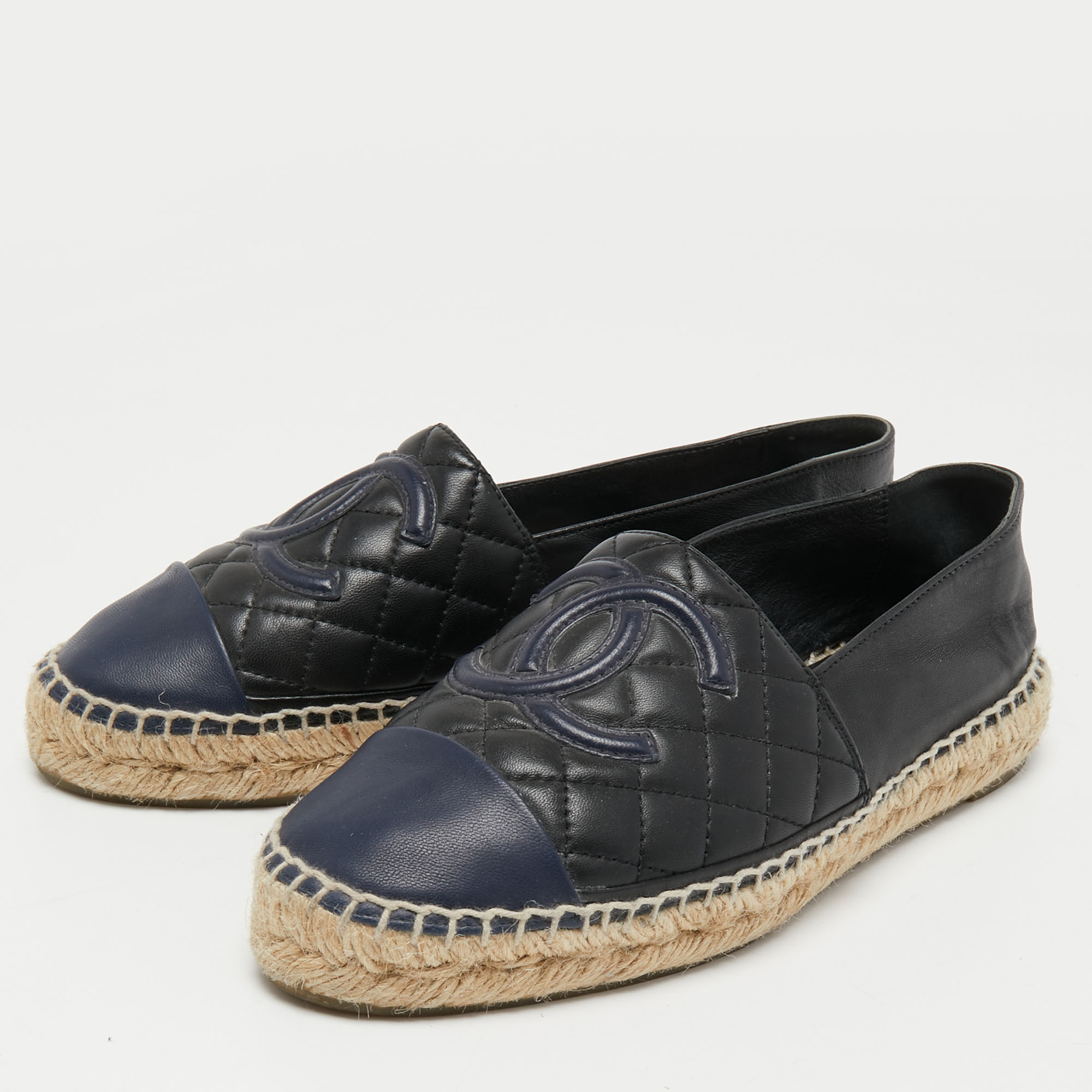 

Chanel Black/Navy Blue Quilted Leather CC Espadrille Flats Size