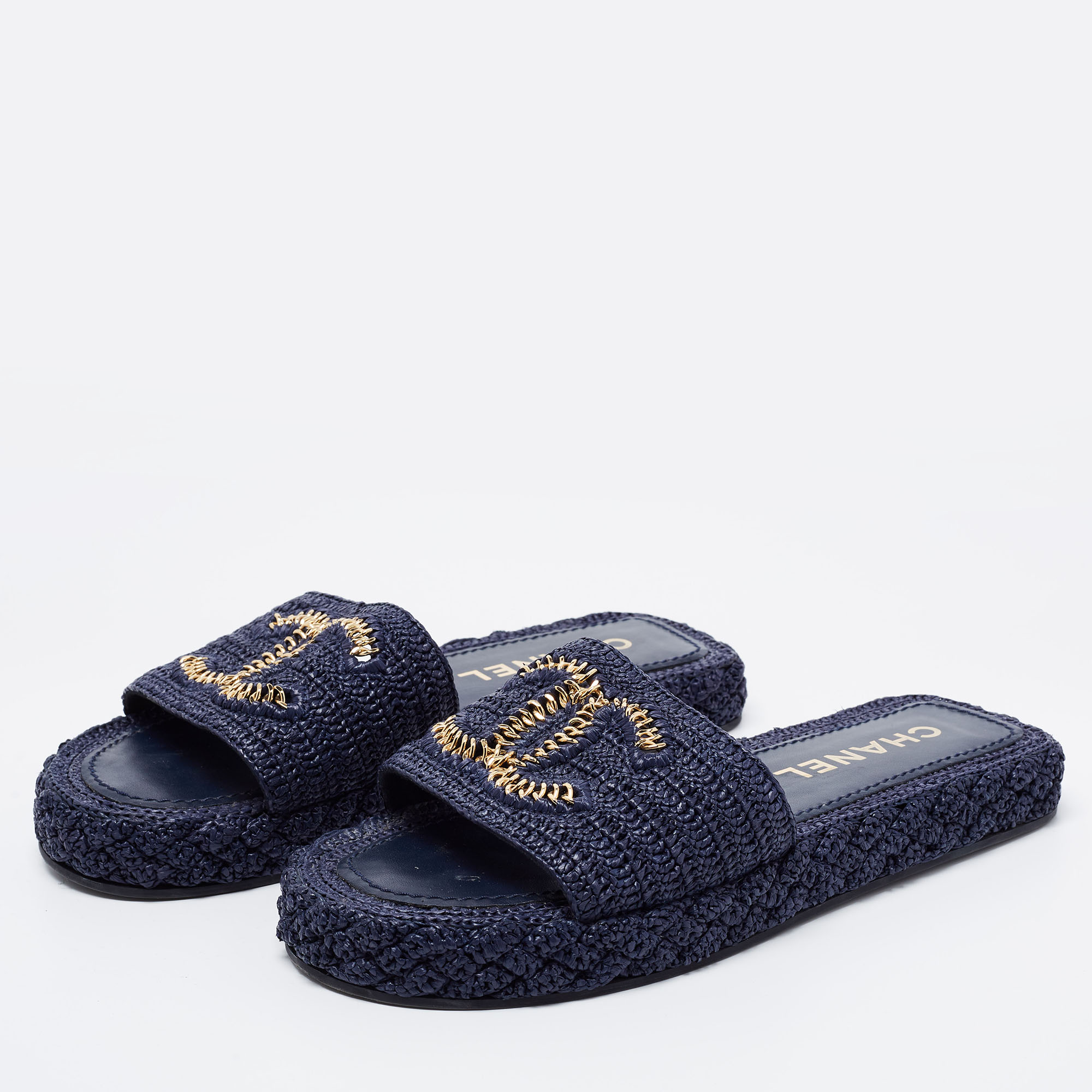 

Chanel Navy Blue Woven Raffia CC Slide Flats Size