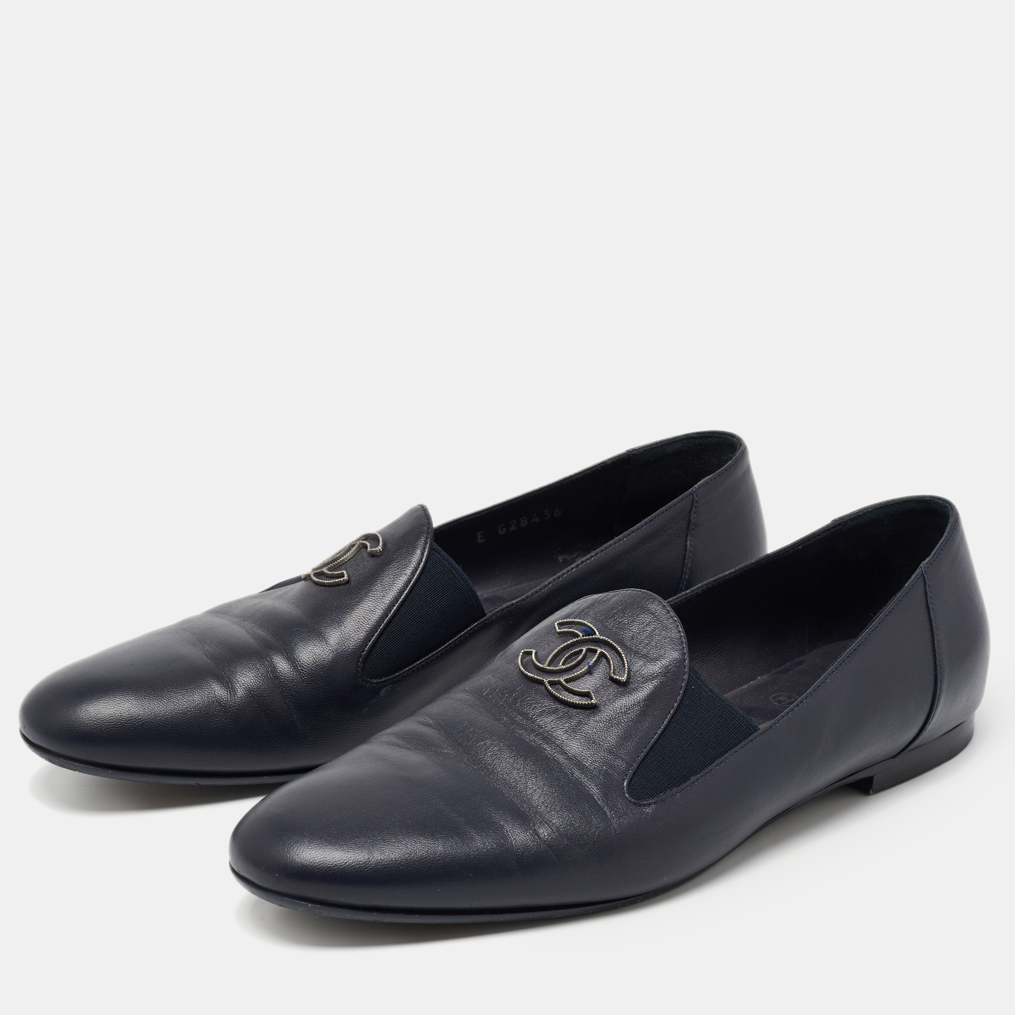

Chanel Navy Blue Leather CC Slip On Loafers Size