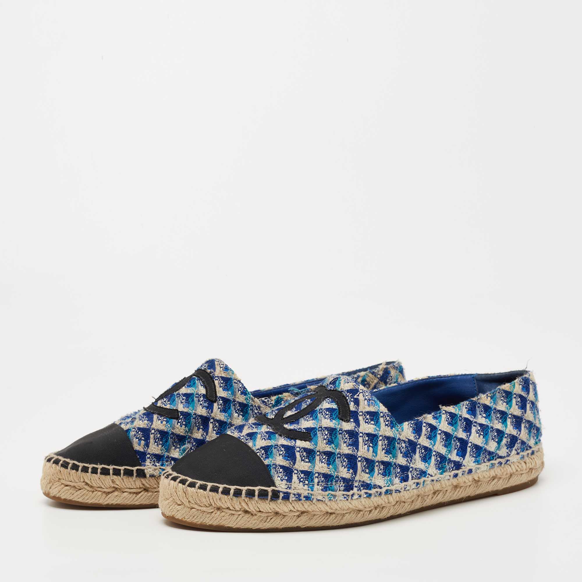 

Chanel Two Tone Tweed CC Espadrille Flats Size, Blue