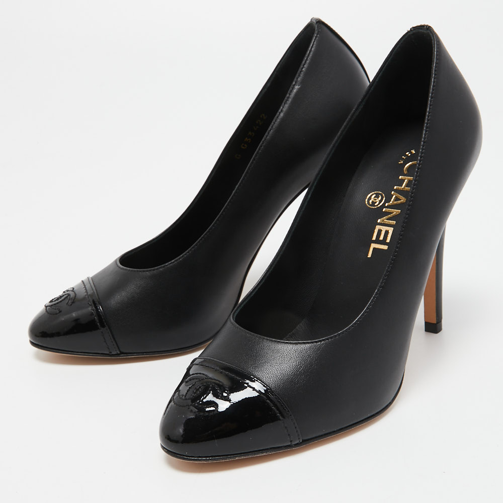 

Chanel Black Leather and Patent CC Cap Toe Pumps Size