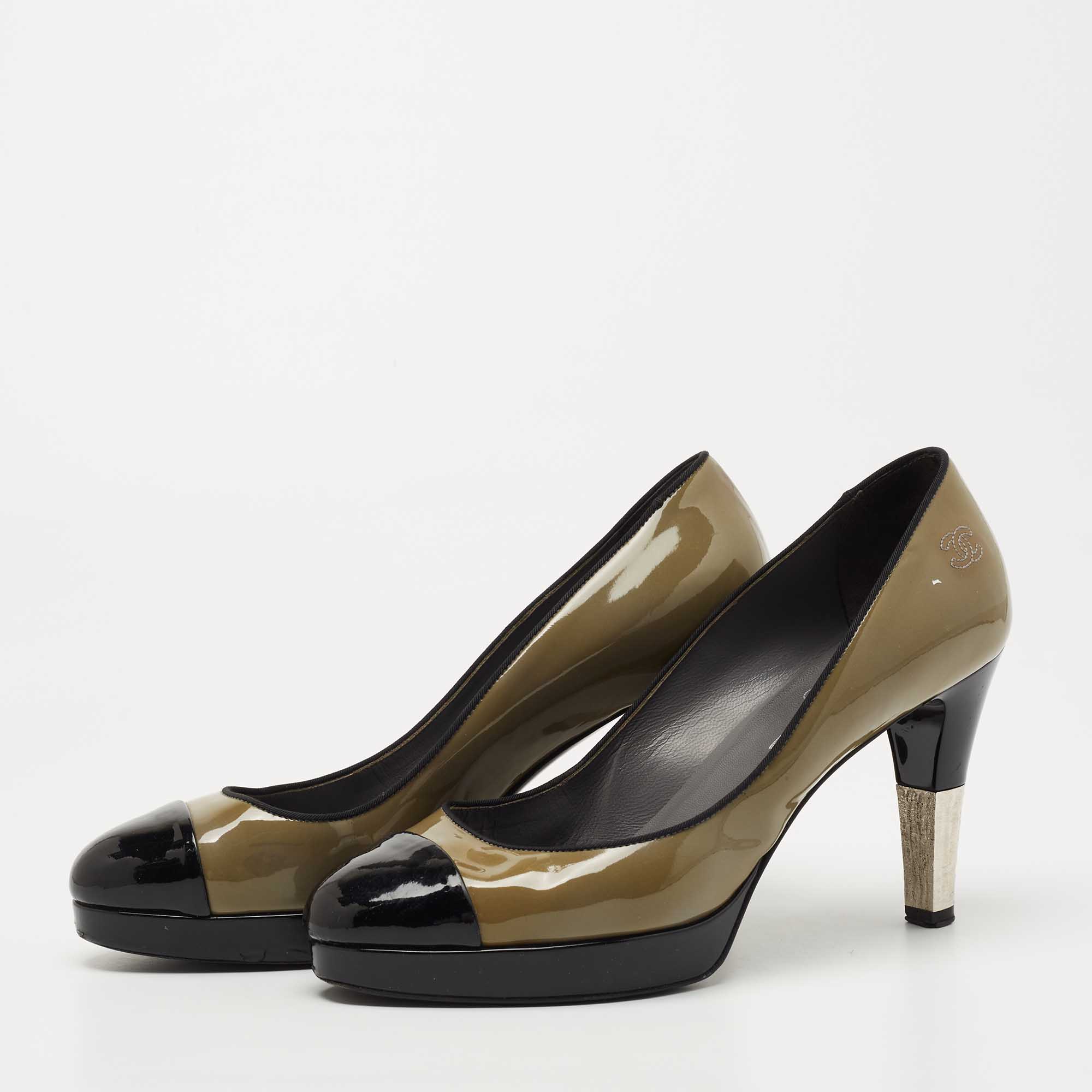 

Chanel Olive Green/Black Patent Leather CC Platform Pumps Size