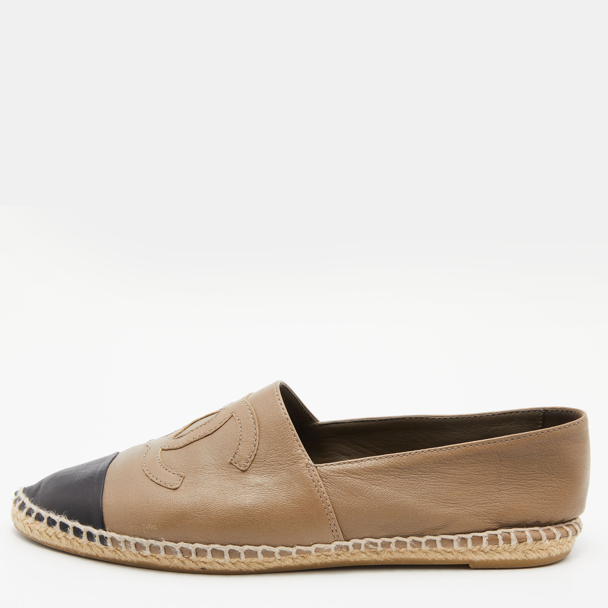 Chanel Beige/Black CC Cap Toe Espadrille Flats Size 39