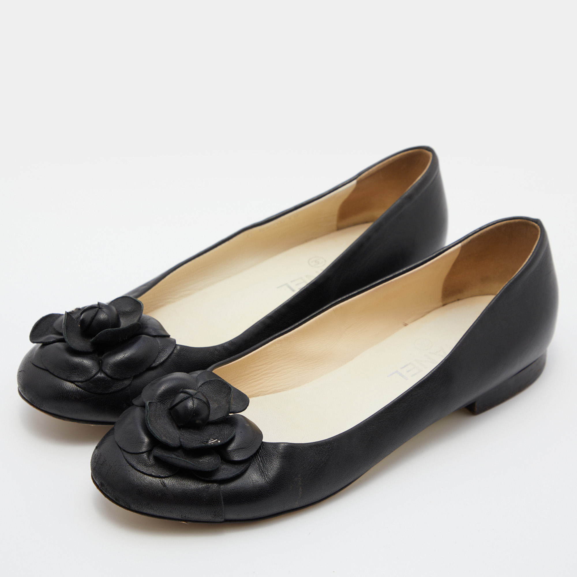 

Chanel Black Leather CC Camelia Ballet Flats Size