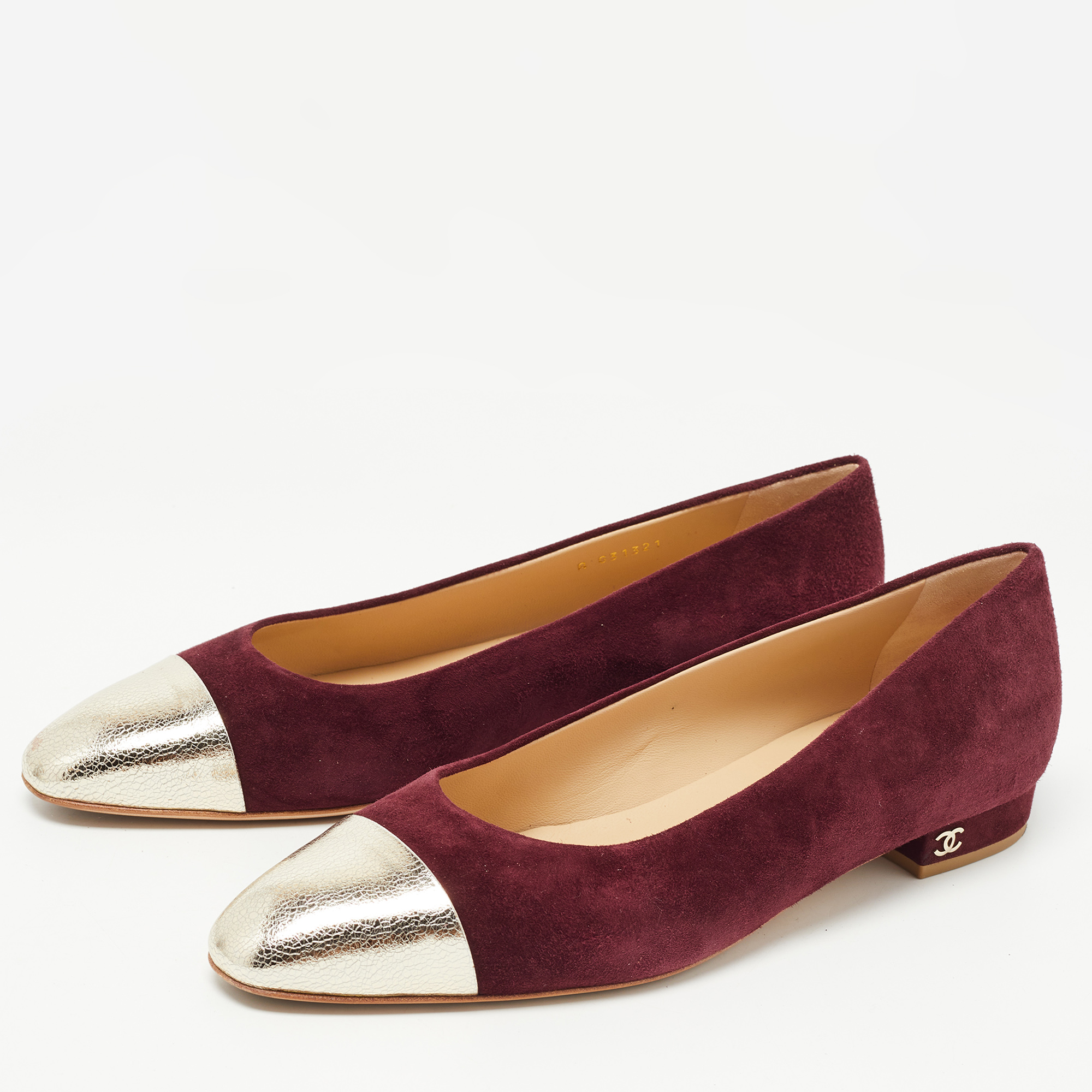 

Chanel Burgundy/Gold Suede and Leather Cap Toe CC Bow Ballet Flats Size