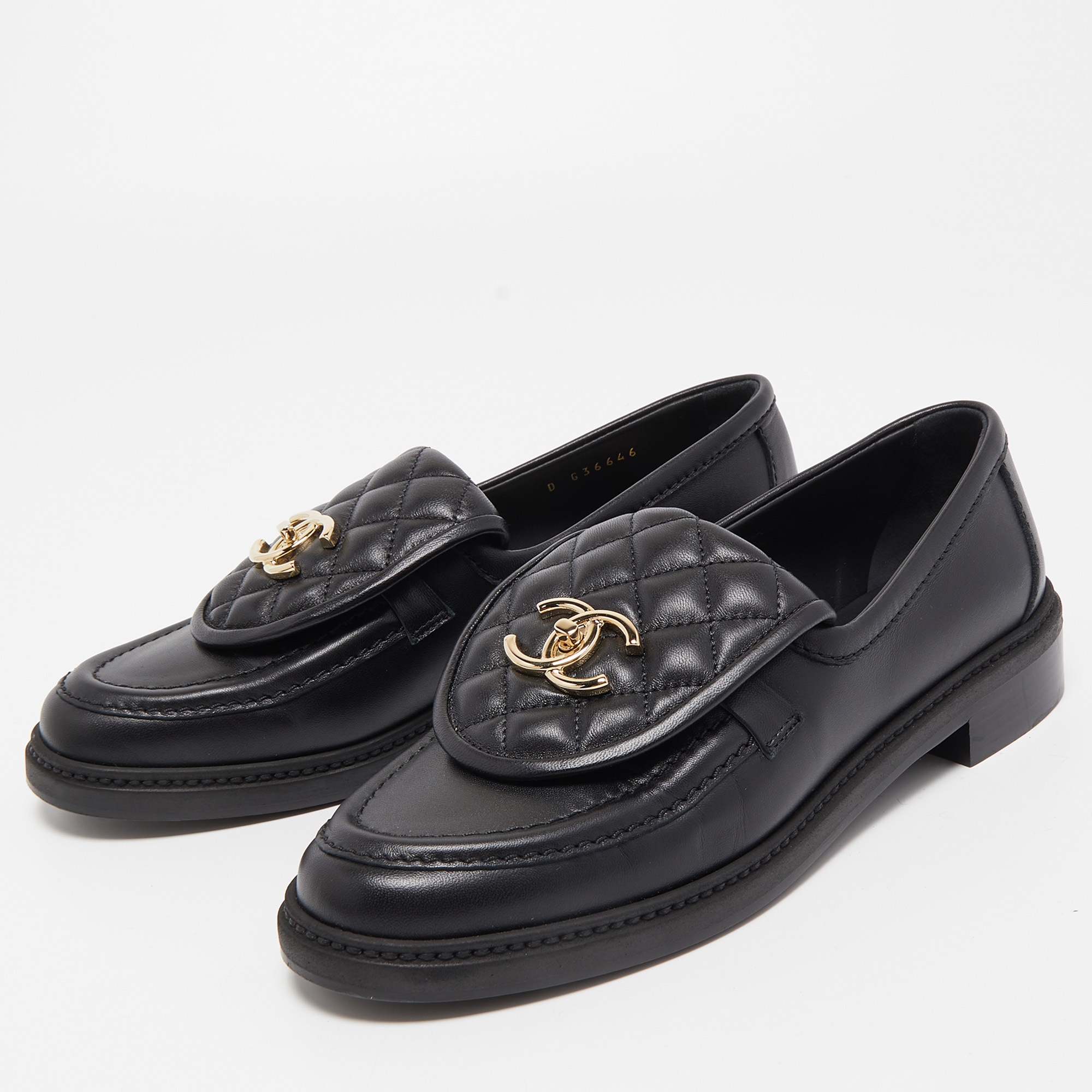 

Chanel Black Leather Interlocking CC Logo Loafers Size