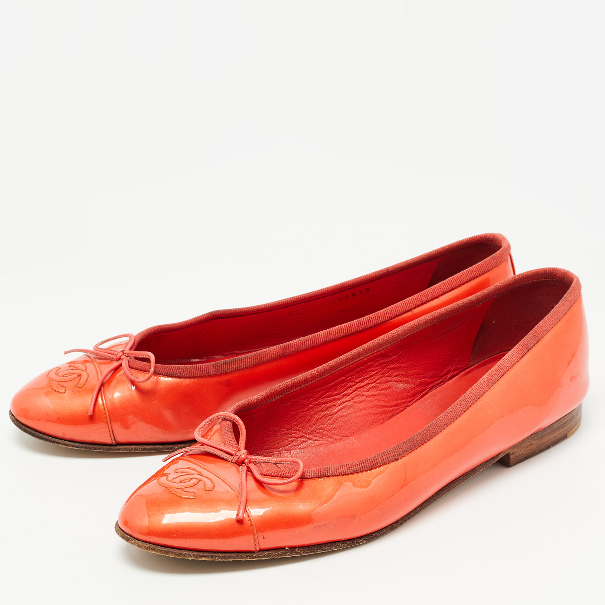 

Chanel Coral Red Patent Leather CC Bow Ballet Flats Size