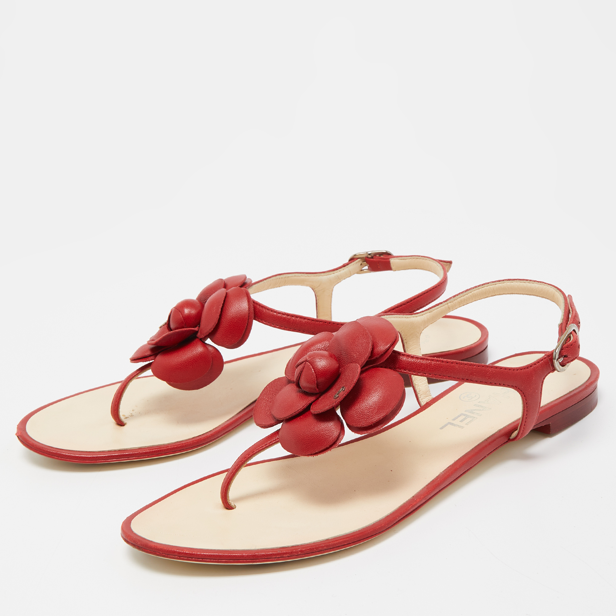 

Chanel Red Leather CC Camellia Thong Flat Sandals Size