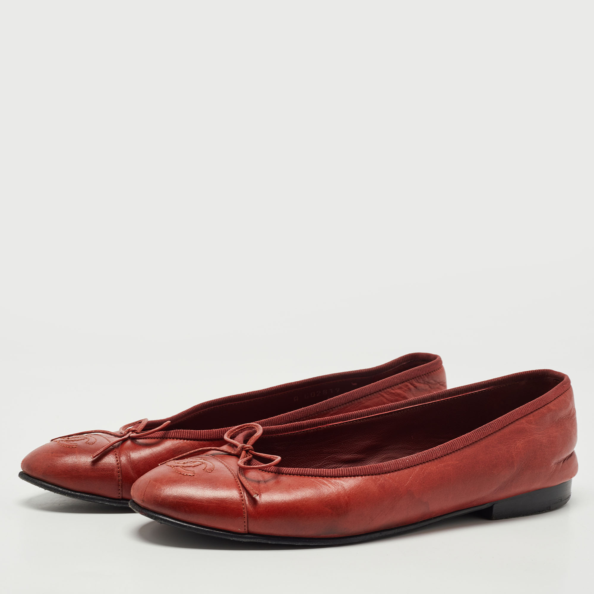 

Chanel Red Leather CC Cap Toe Bow Ballet Flats Size