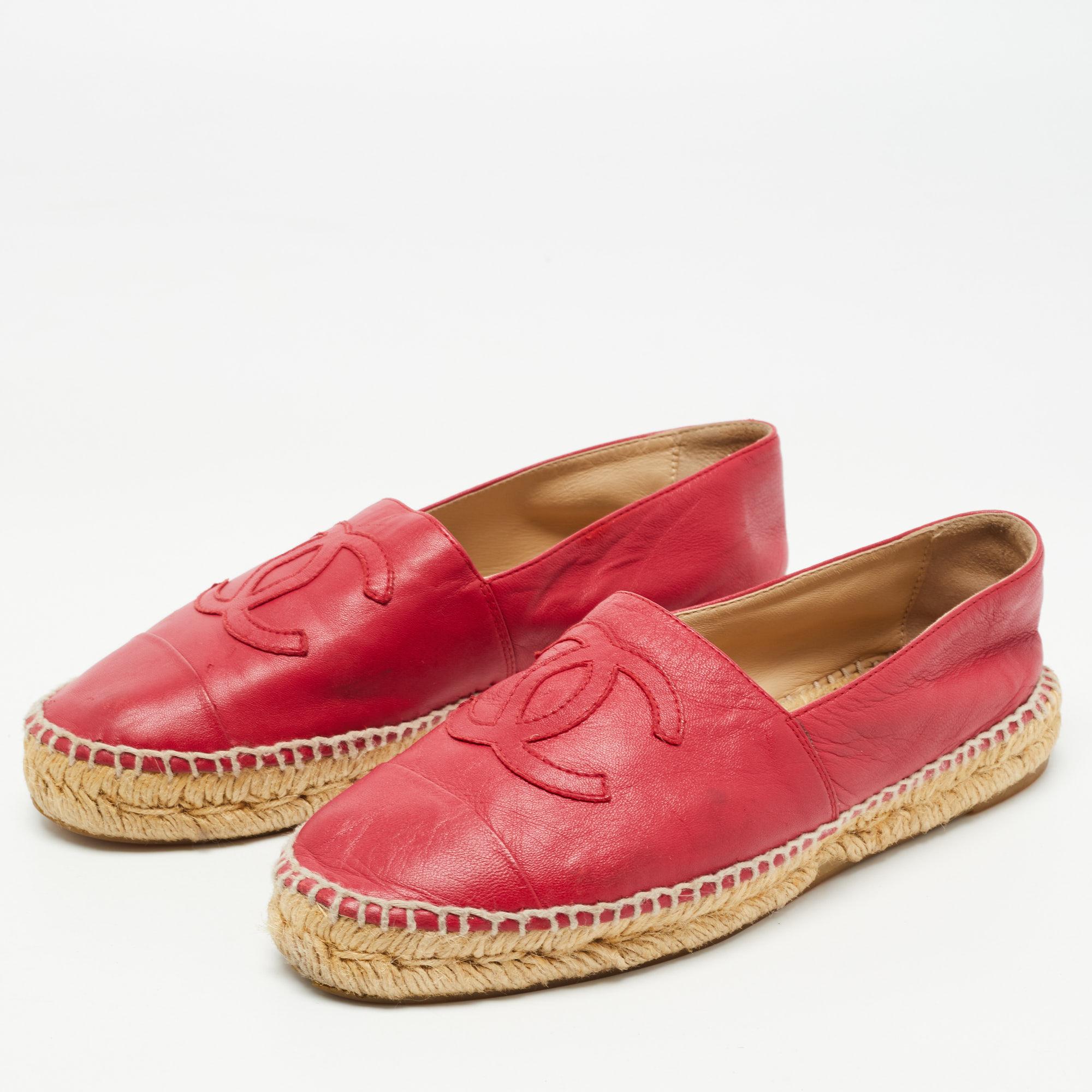 

Chanel Pink Leather CC Espadrille Flats Size