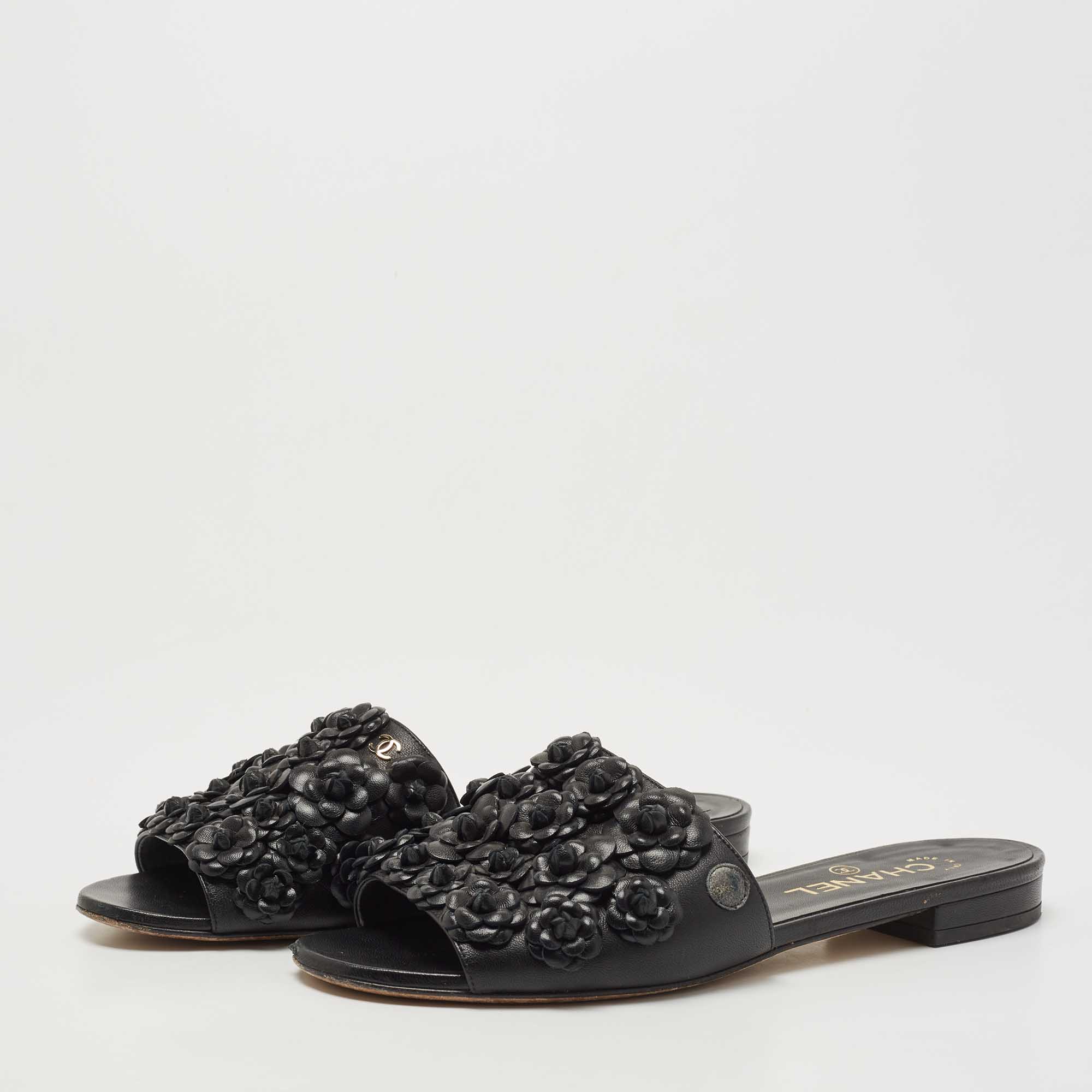 

Chanel Black Leather Camellia Applique CC Flat Slides Size