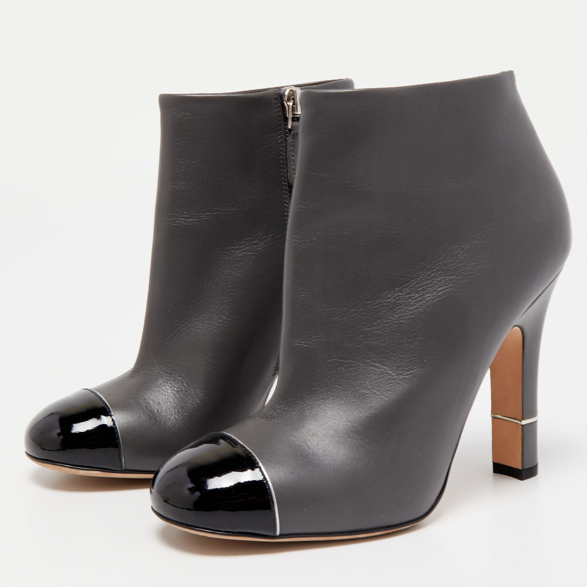 

Chanel Grey/Black Leather and Patent Cap Toe CC Ankle Booties Size