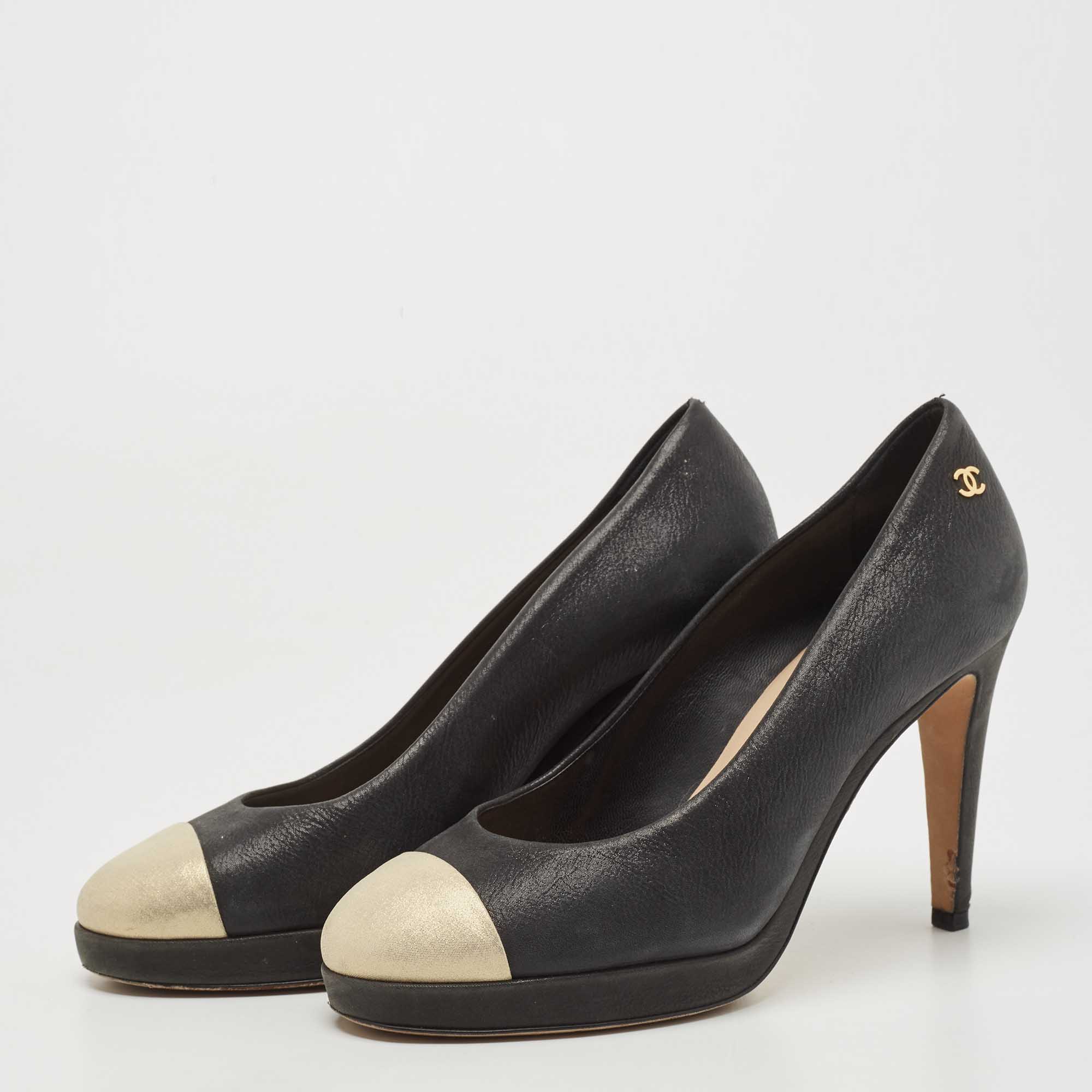 

Chanel Two Tone Suede CC Cap Toe Platform Pumps Size, Black
