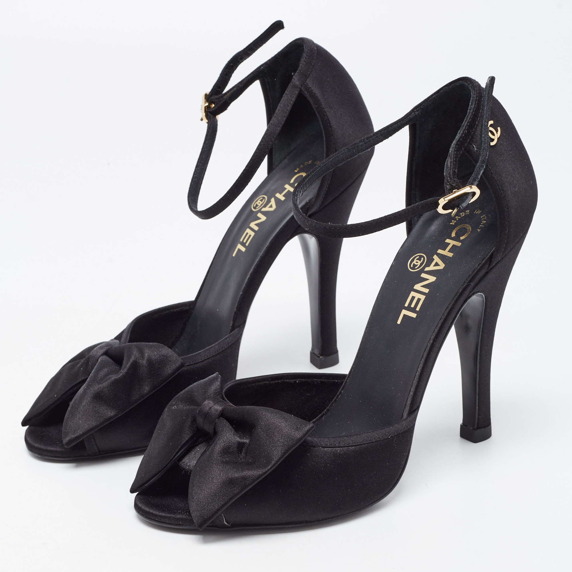

Chanel Black Satin Bow CC Ankle Strap Sandals Size
