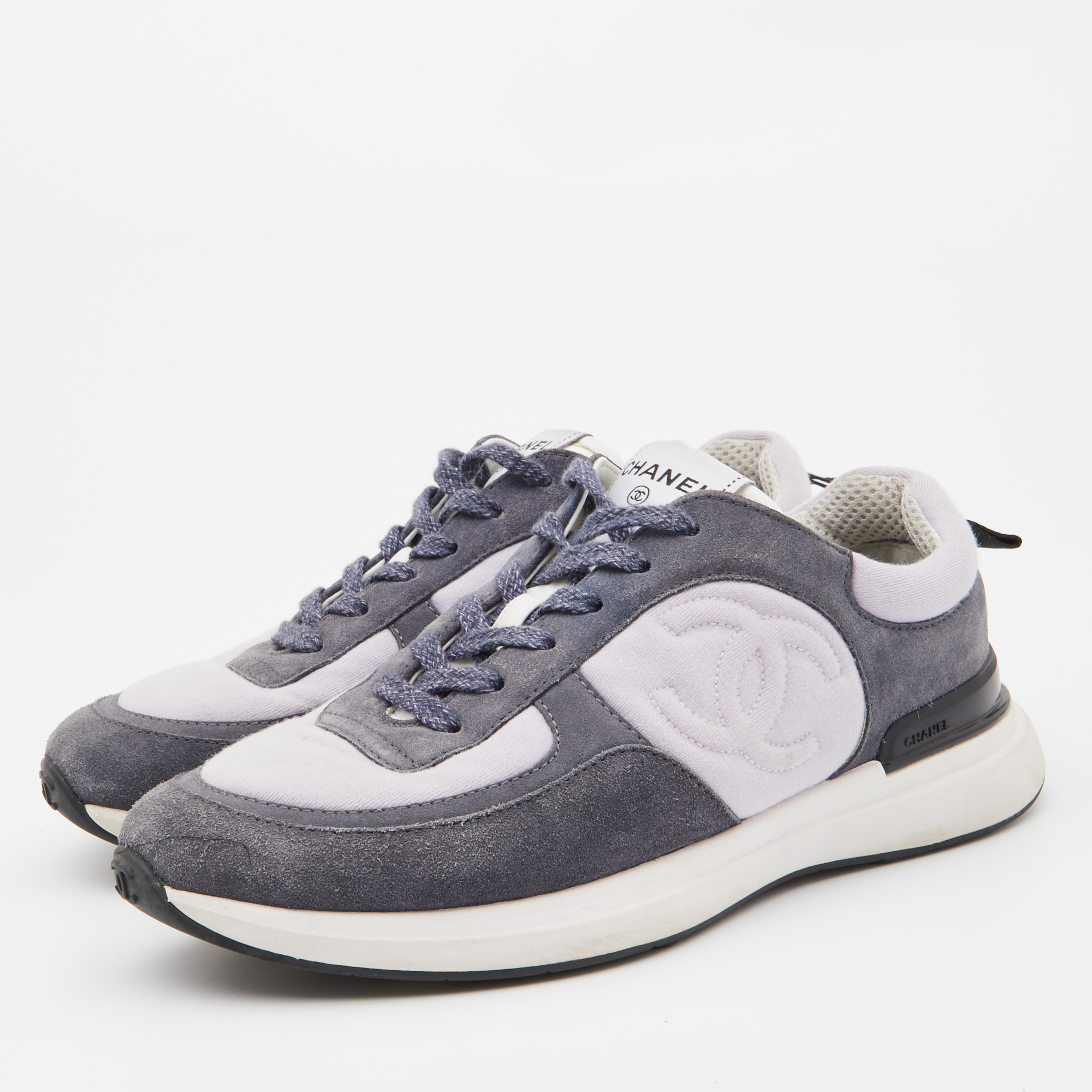 

Chanel Grey/Light Purple Suede and Fabric CC Low Top Sneakers Size