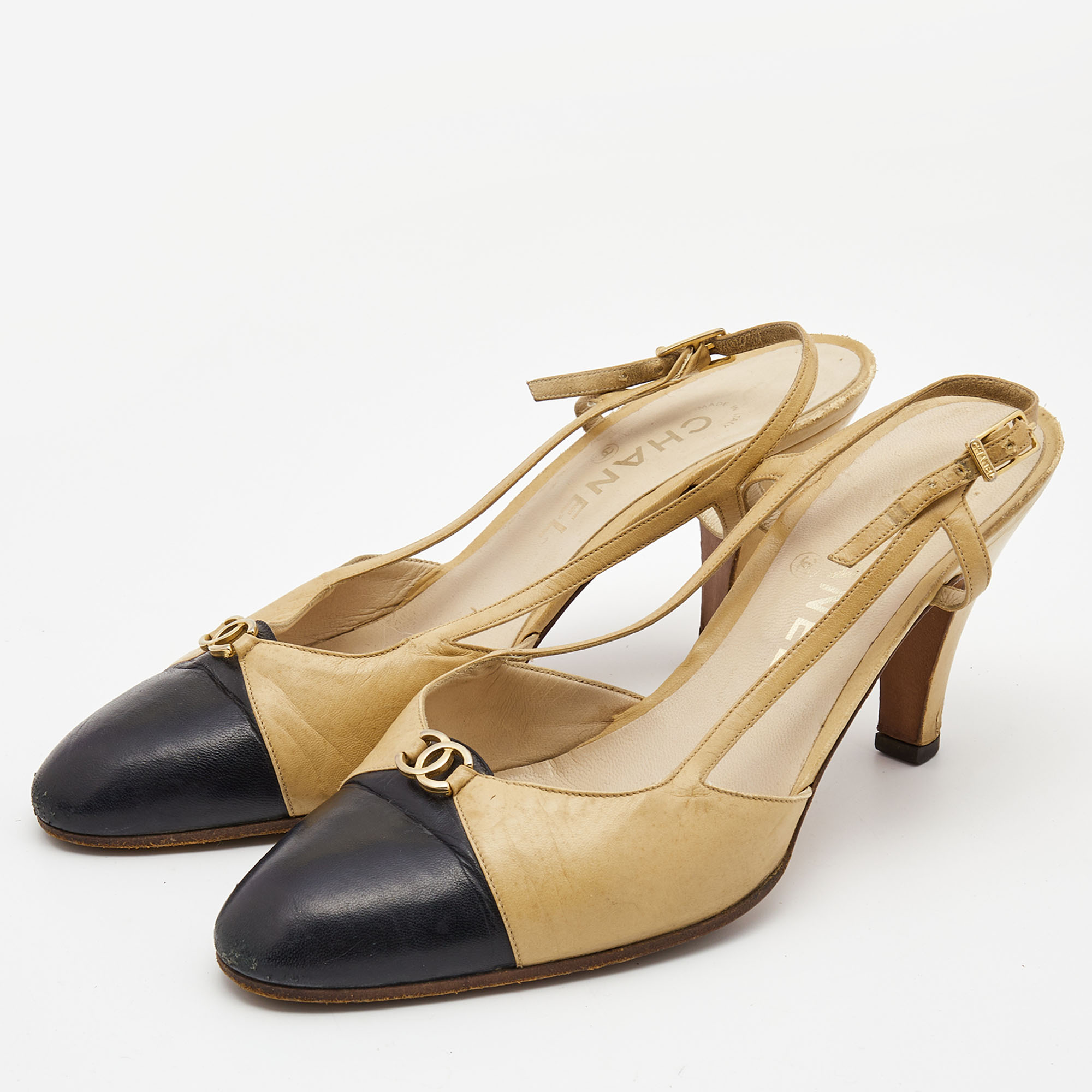 

Chanel Beige/Black Leather CC Slingback Pumps Size