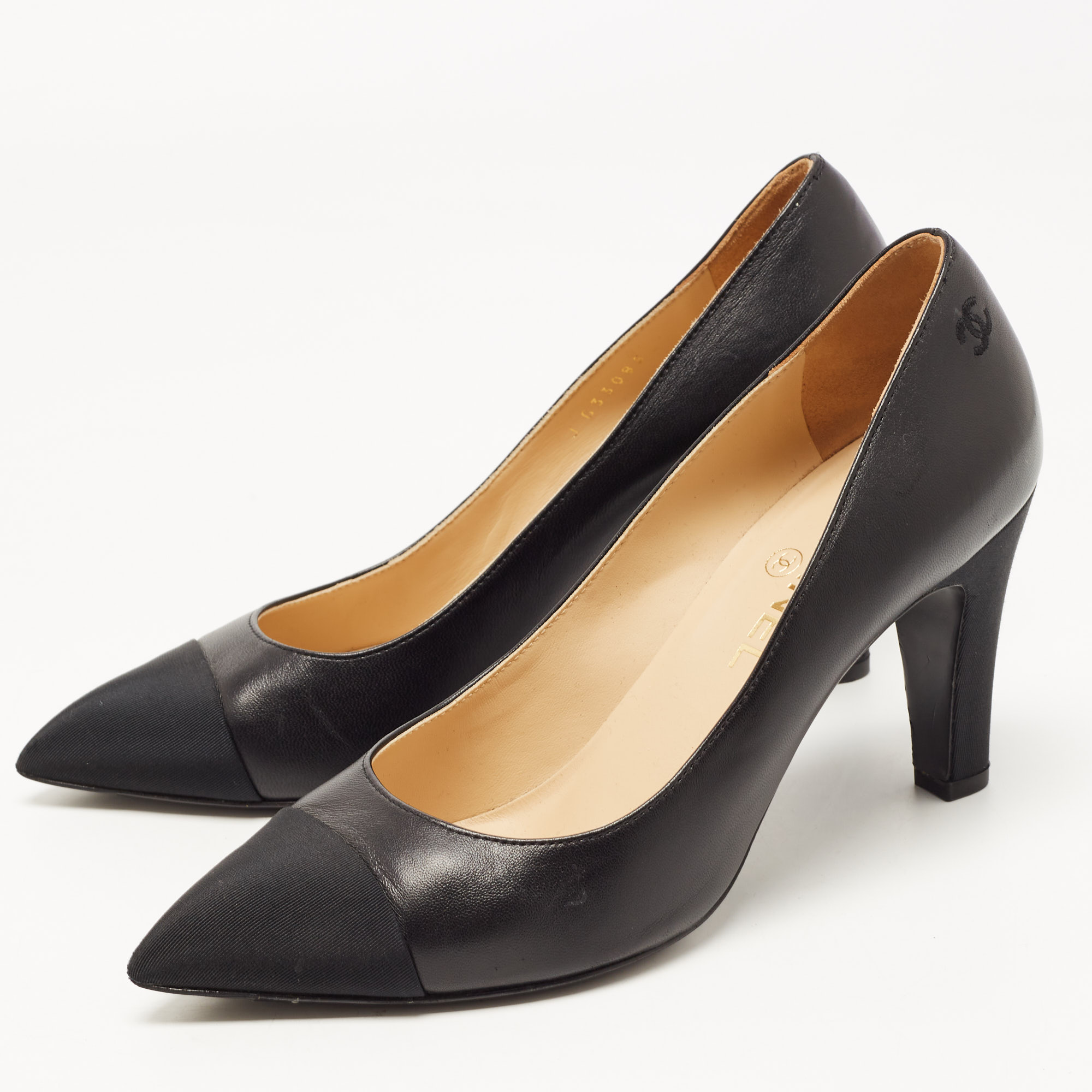 

Chanel Black Leather And Canvas Cap Toe Pointed Toe Pumps Size