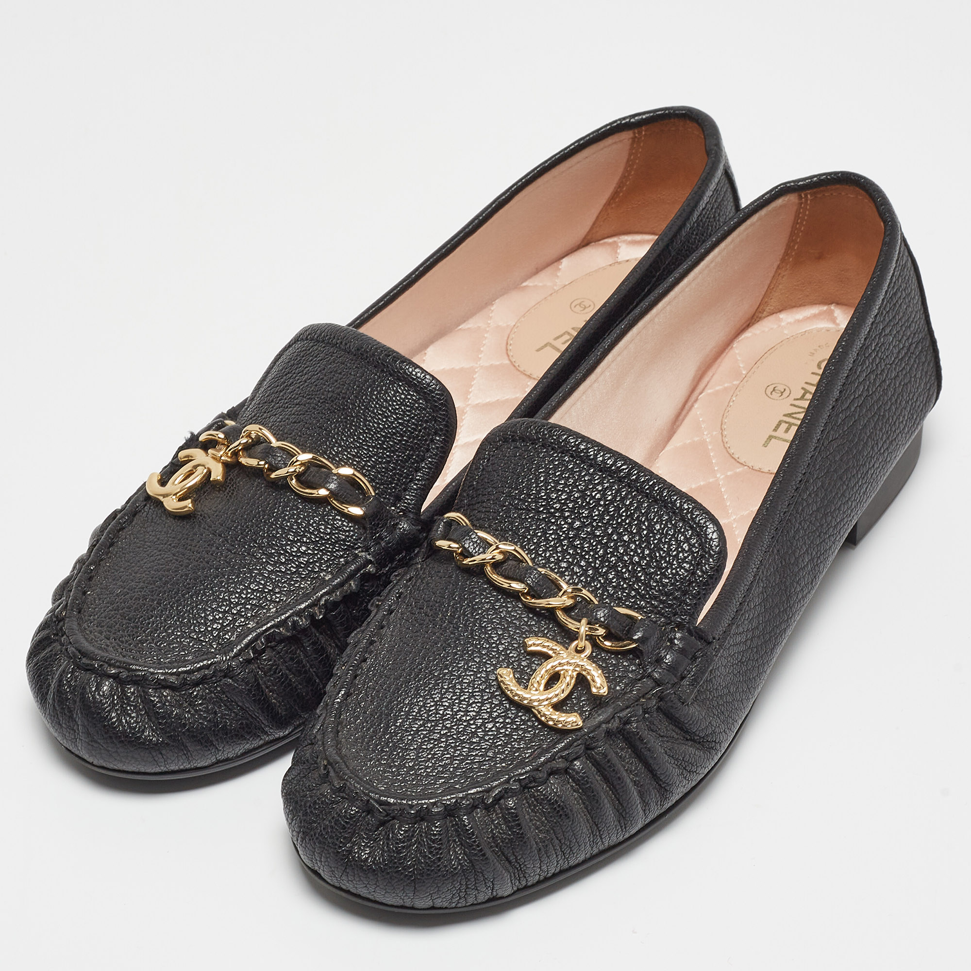 

Chanel Black Leather Chain Detail Slip On Loafers Size