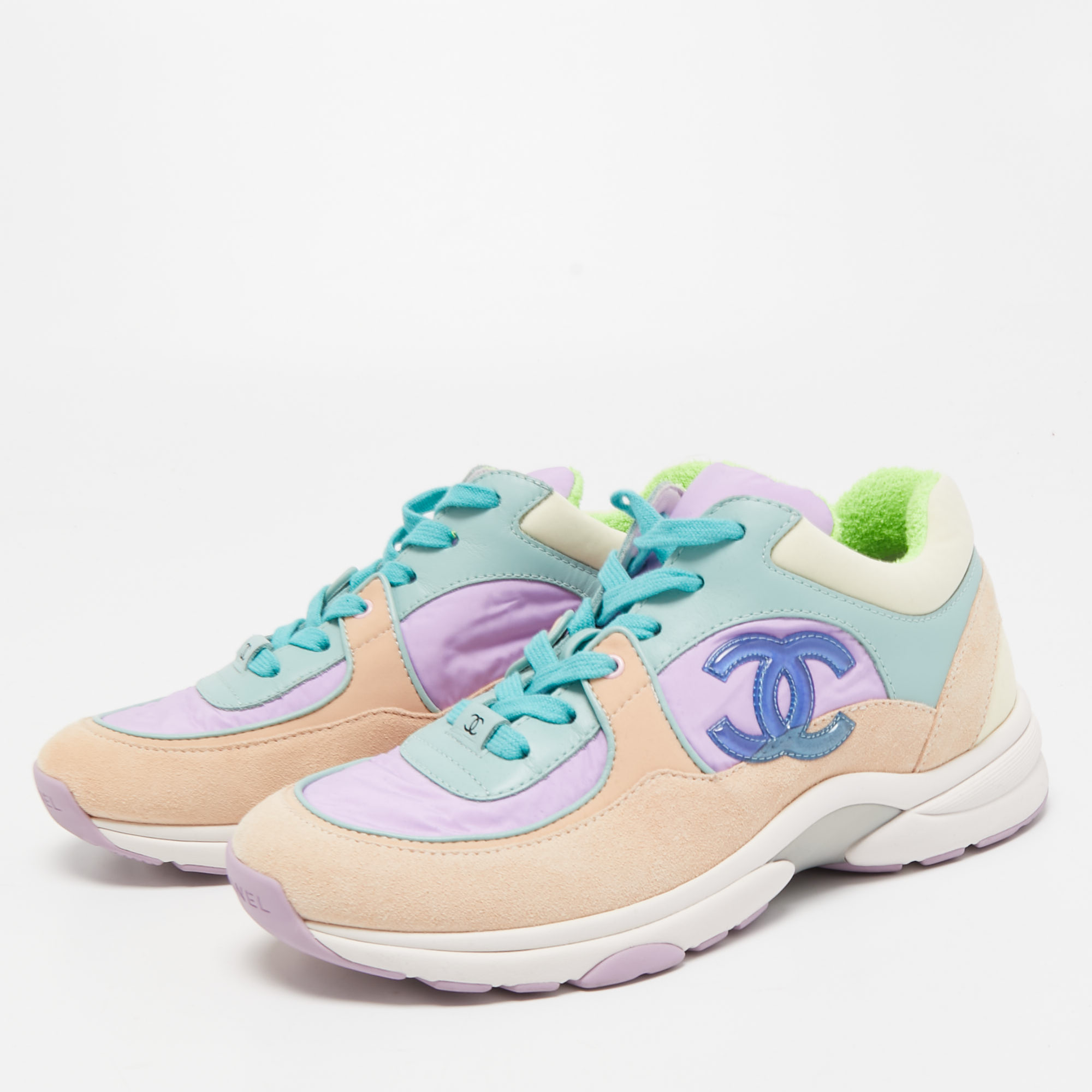 

Chanel Multicolor Nylon, Leather and Suede CC Low Top Sneakers Size