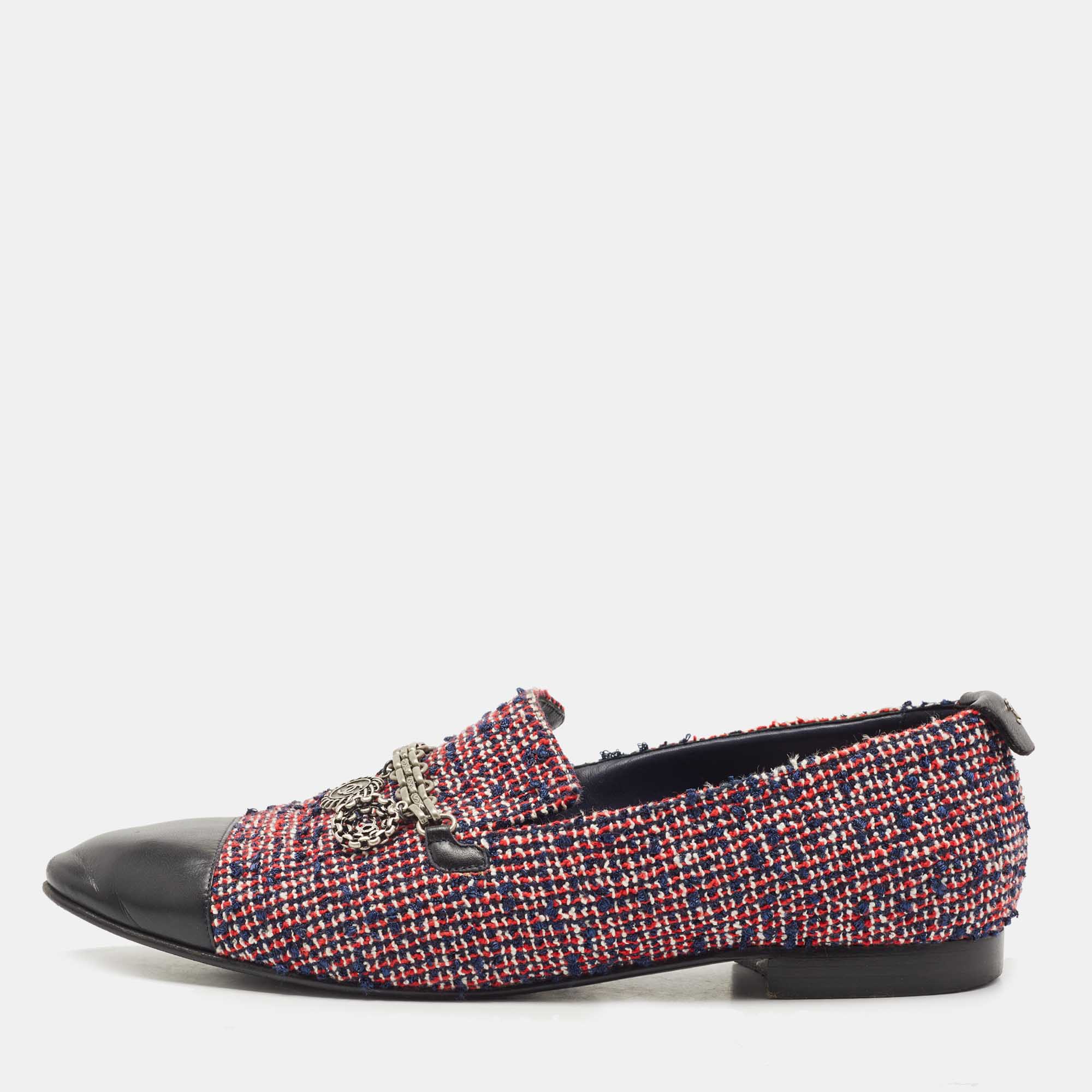 

Chanel Tricolor Tweed and Leather Embellished CC Cap-Toe Smoking Slipper Size, Multicolor