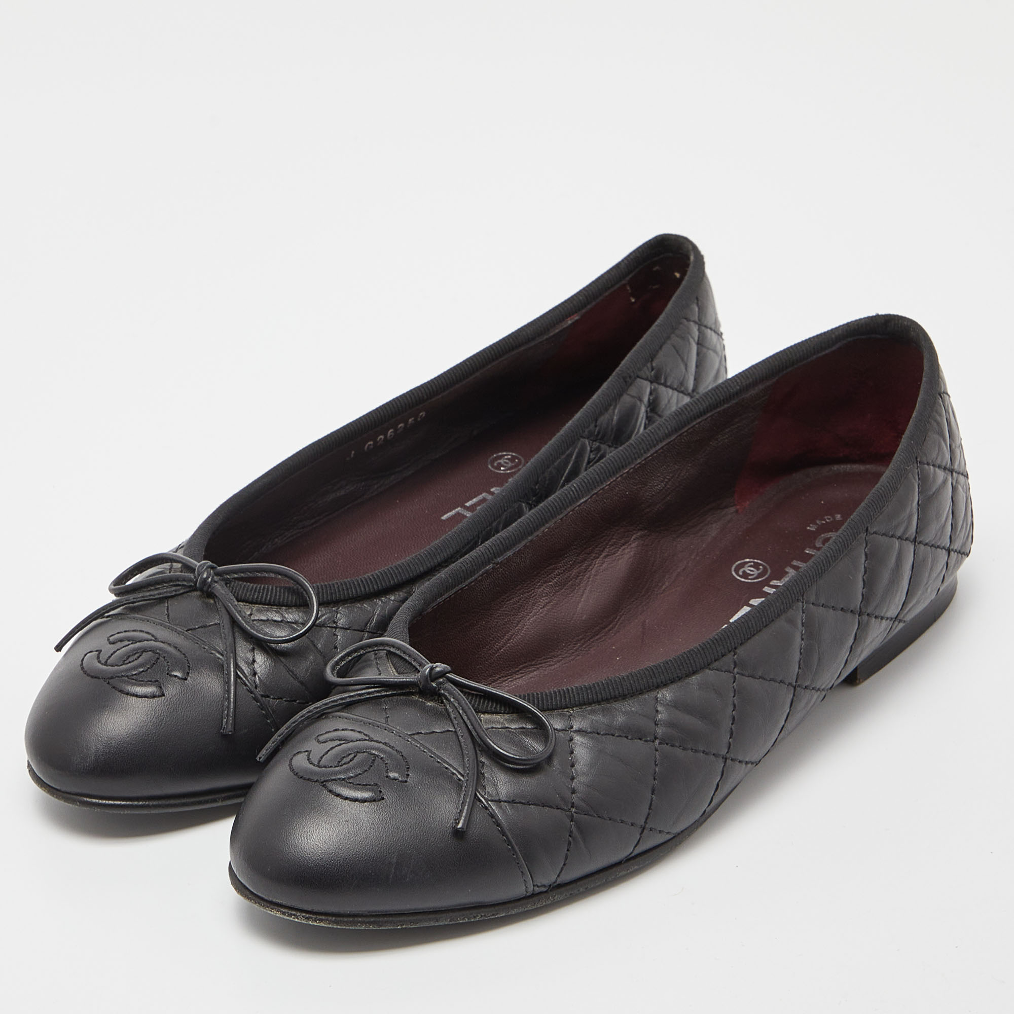 

Chanel Black Quilted Leather CC Bow Ballet Flats Size