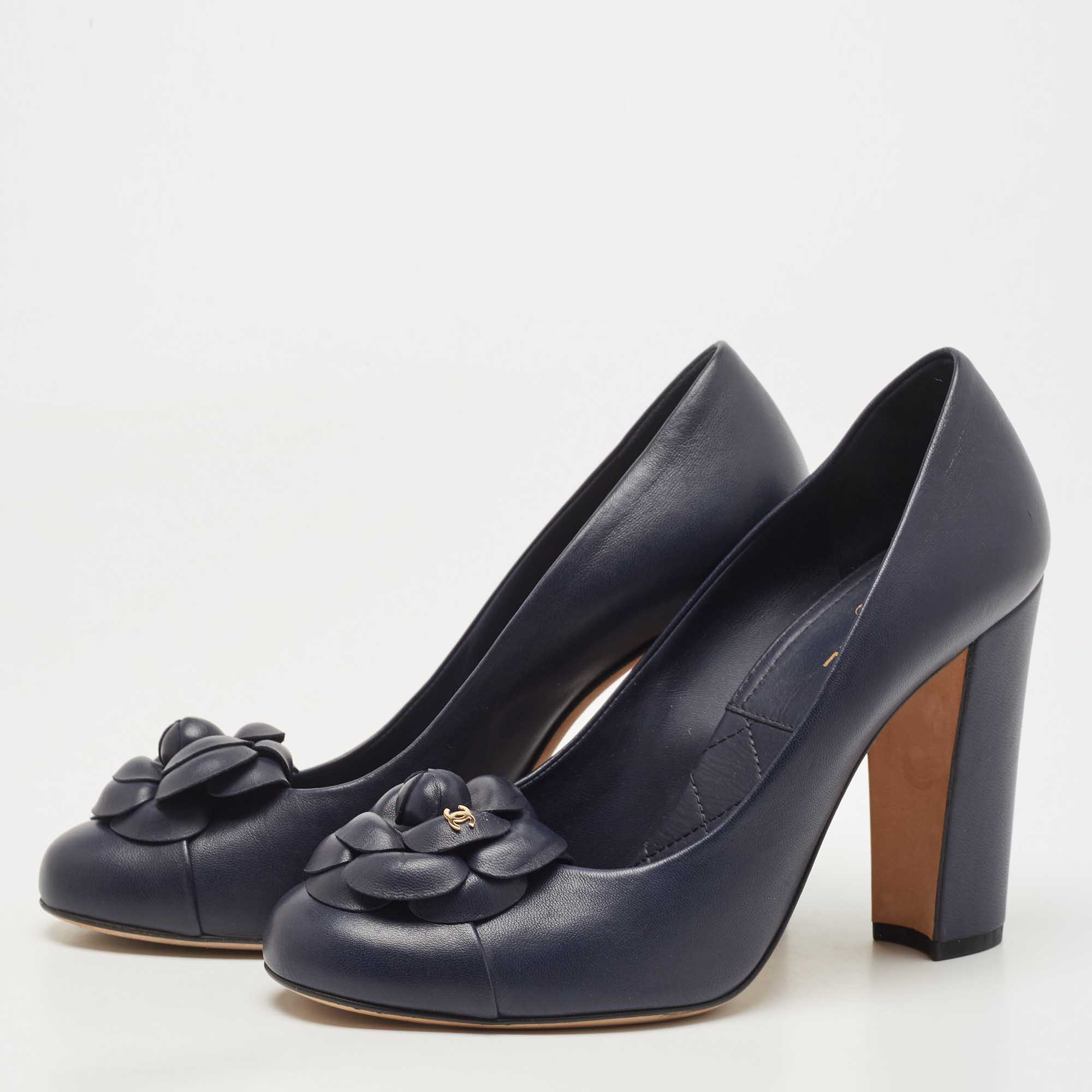 

Chanel Blue Leather Camellia CC Cap Toe Block Heel Pumps Size