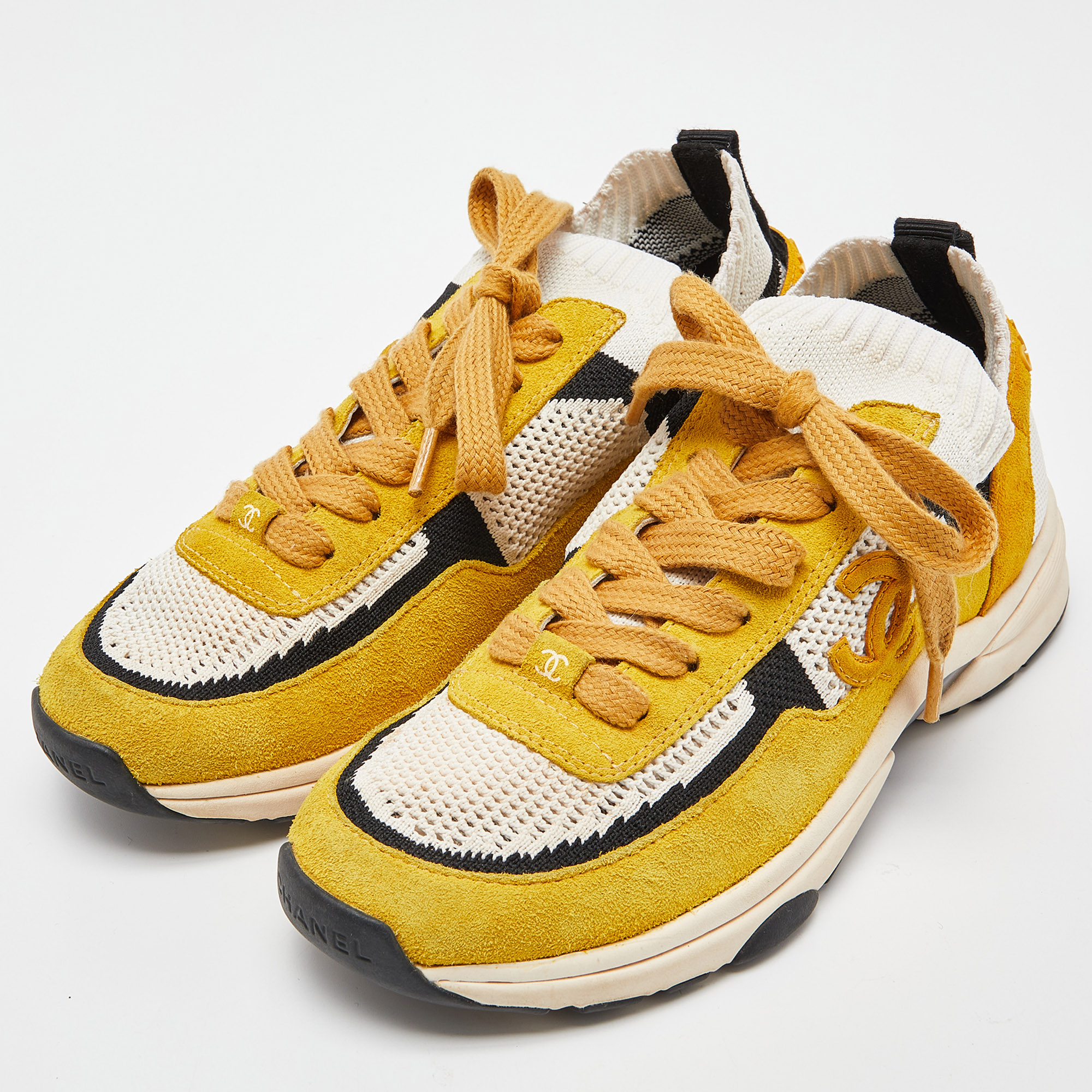 

Chanel Multicolor Knit Fabric and Suede CC Sneakers Size