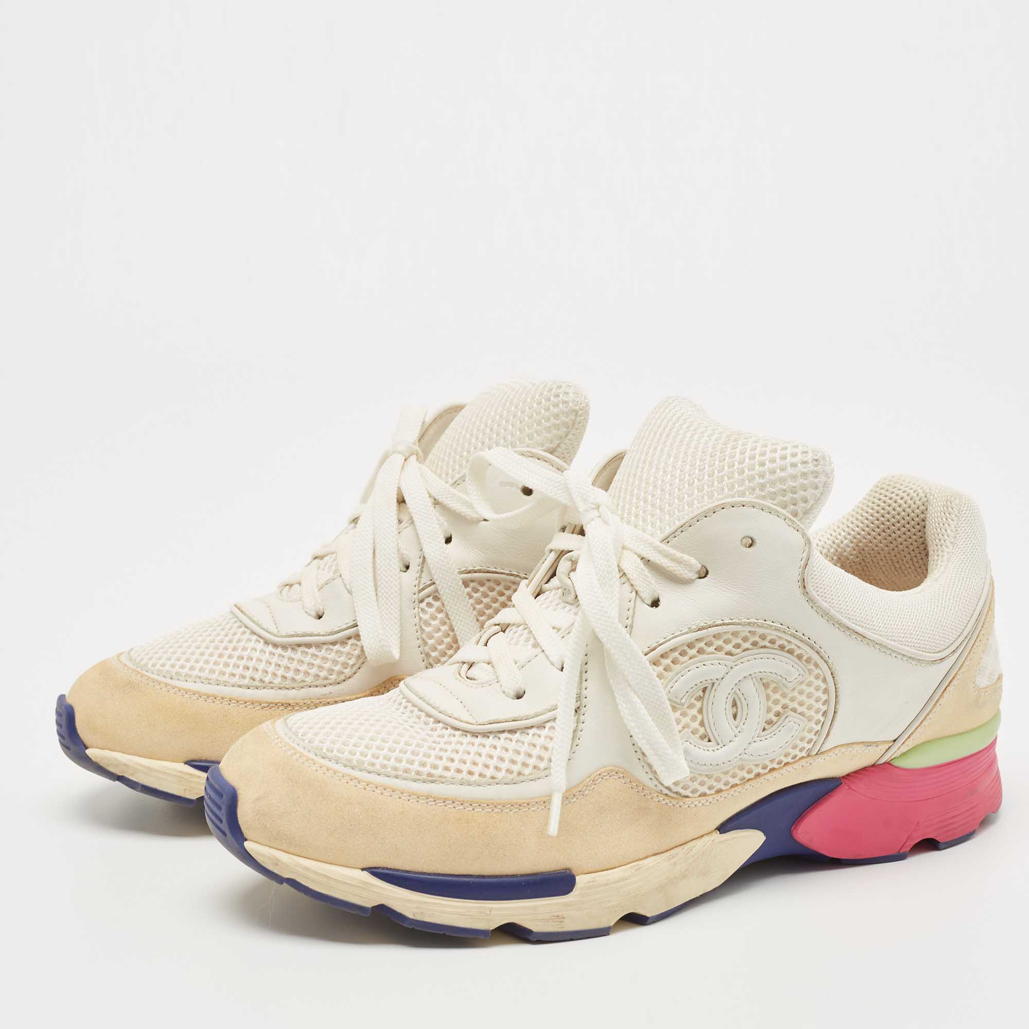 

Chanel Multicolor Leather and Mesh CC Low Top Sneakers Size