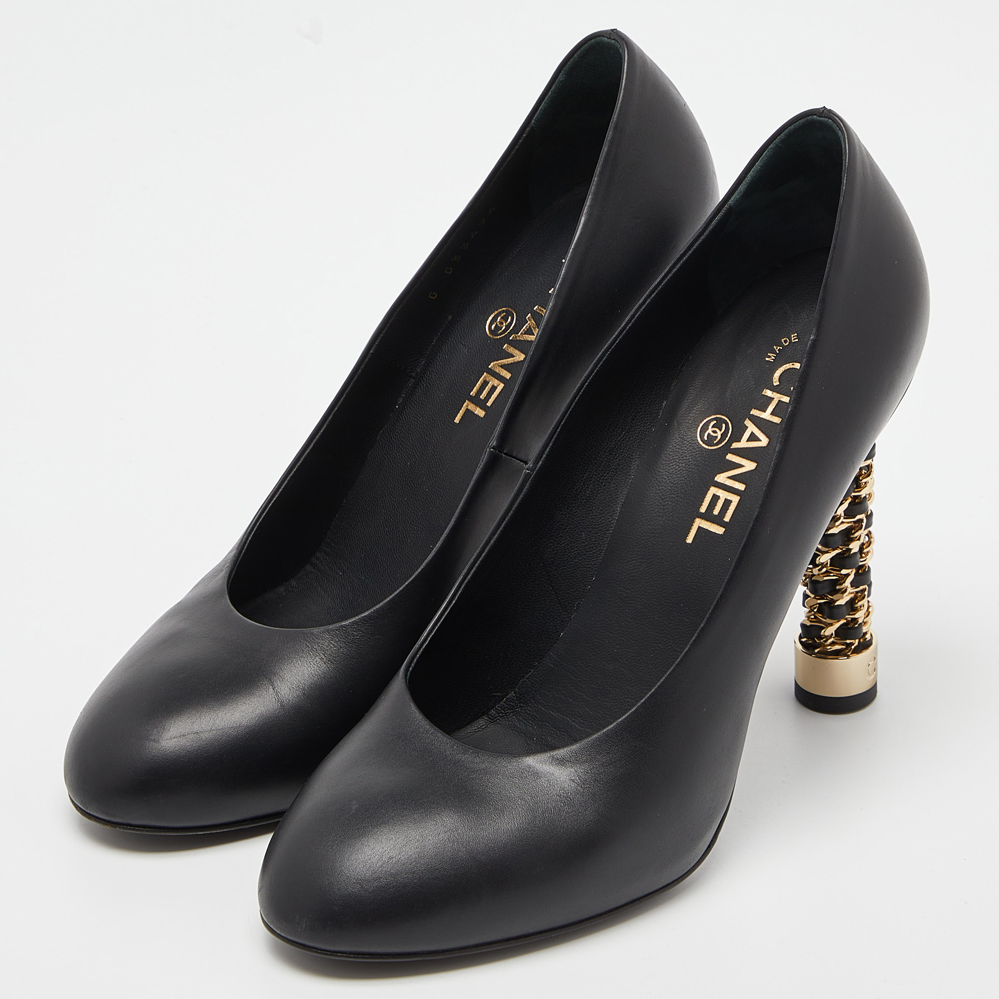 

Chanel Black Leather Chain Detail Heel Pumps Size
