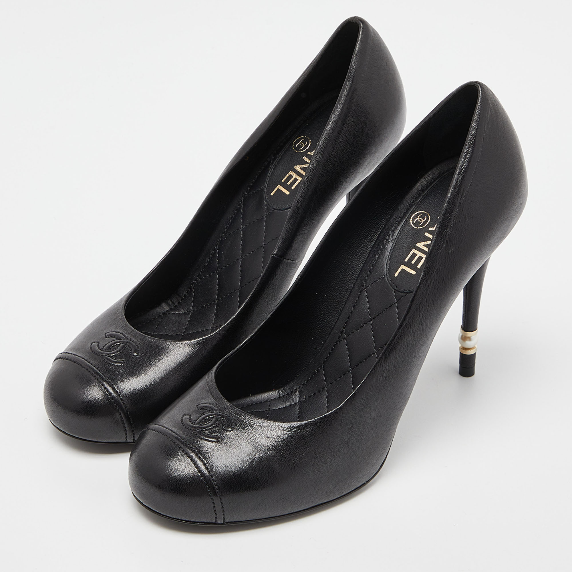 

Chanel Black Leather Pearl Heel CC Cap Round Toe Pumps Size