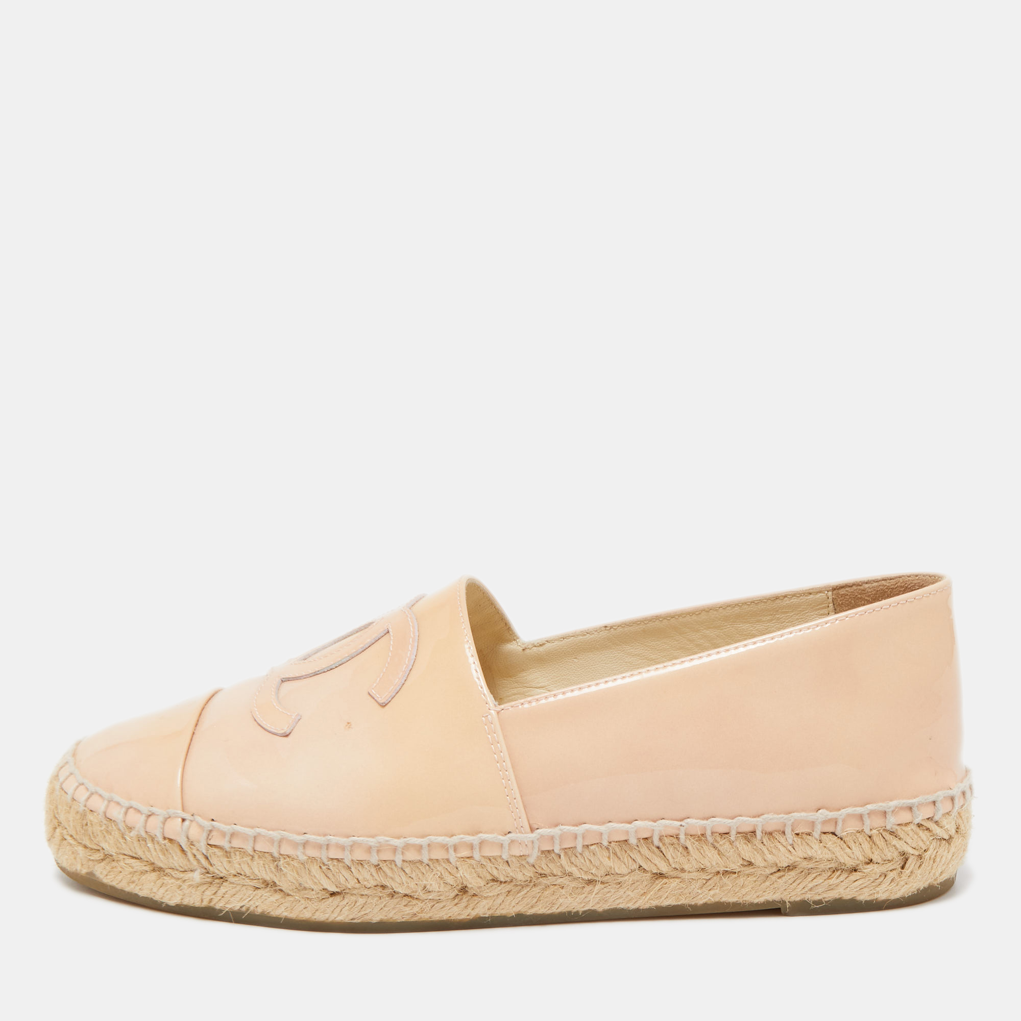 Pre-owned Chanel Light Pink Patent Leather Cc Espadrille Flats