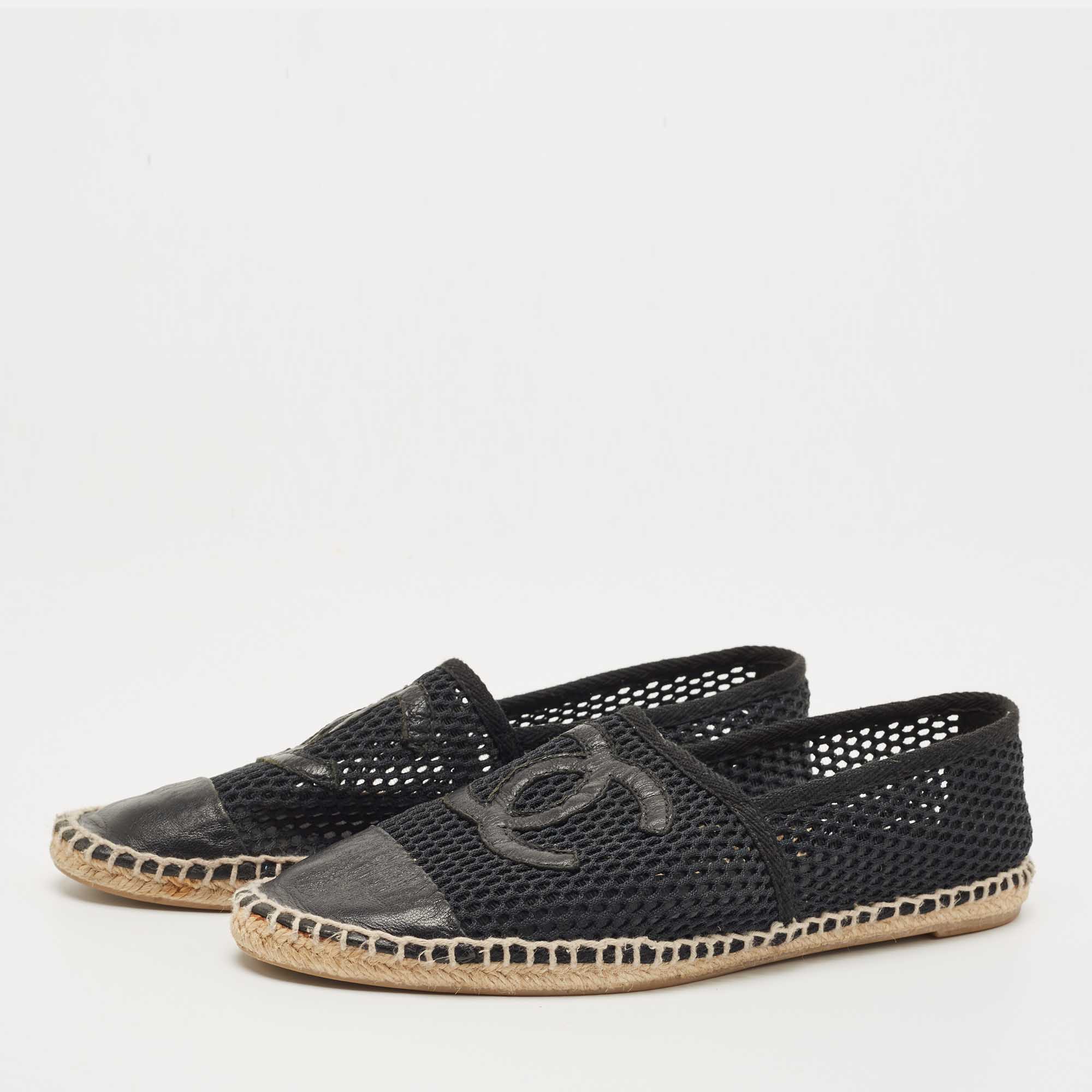 

Chanel Black Mesh and Leather CC Espadrille Flats Size