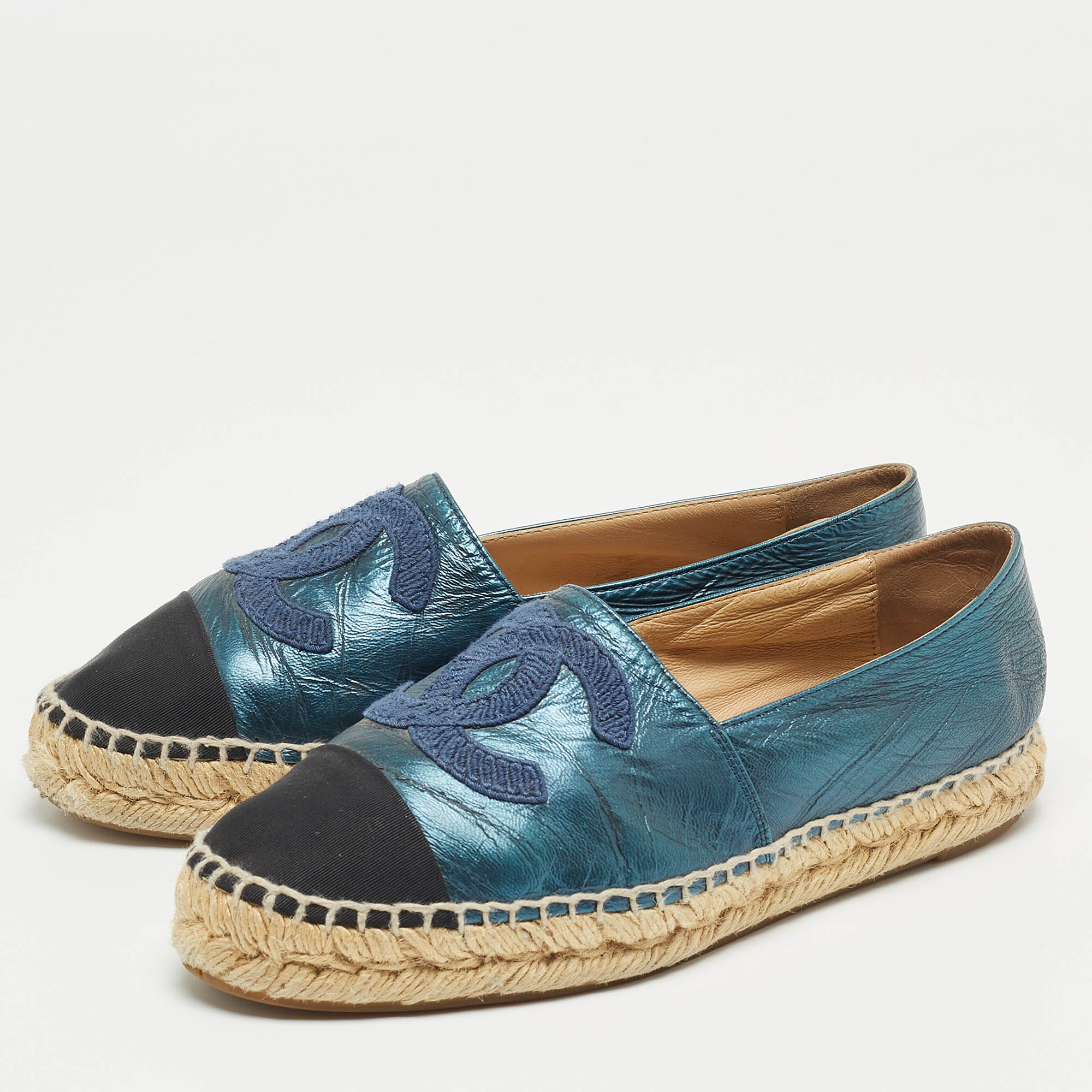 

Chanel Blue/Black Leather and Canvas CC Espadrille Flats Size, Metallic