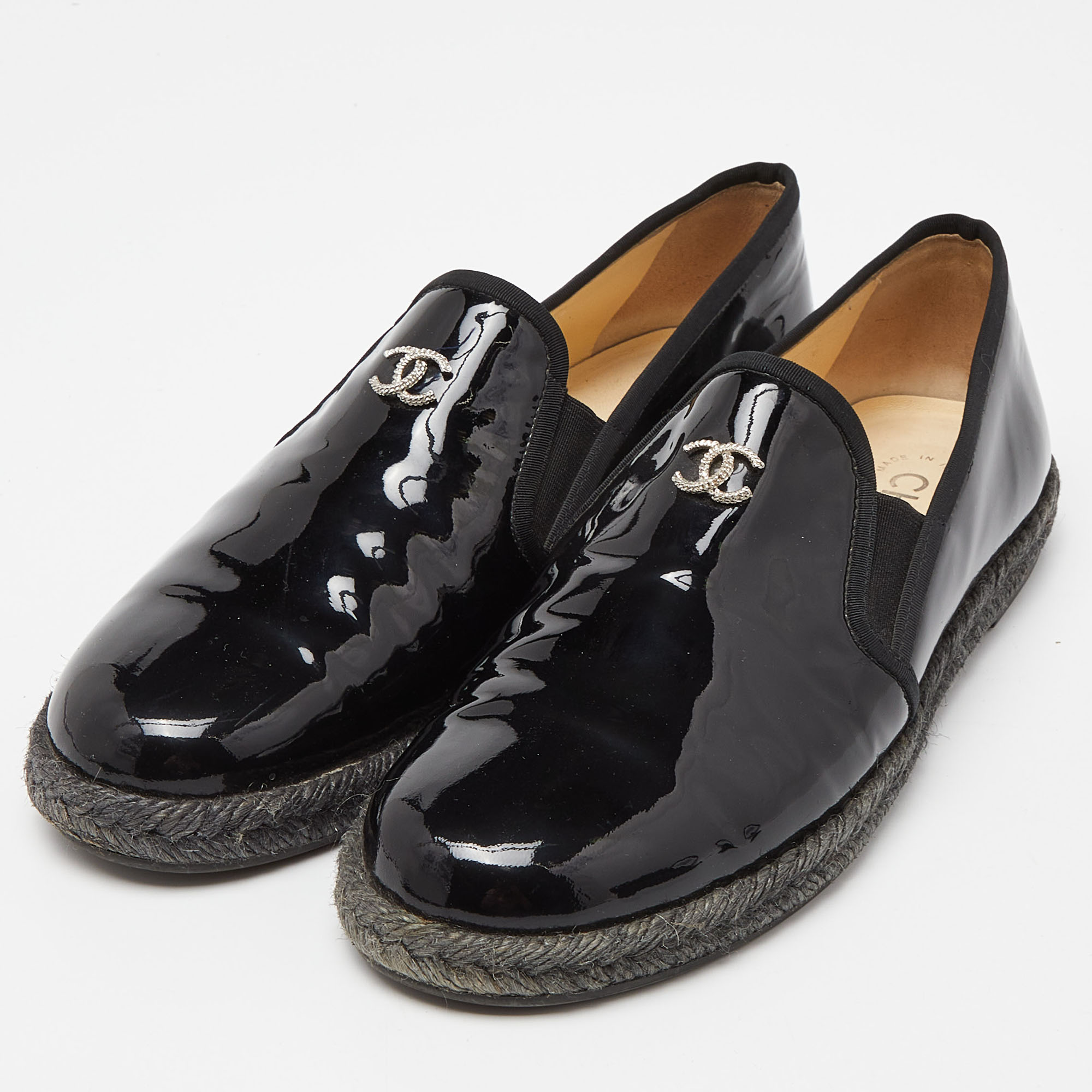 

Chanel Black Patent Leather Flattie CC Logo Espadrille Loafers Size