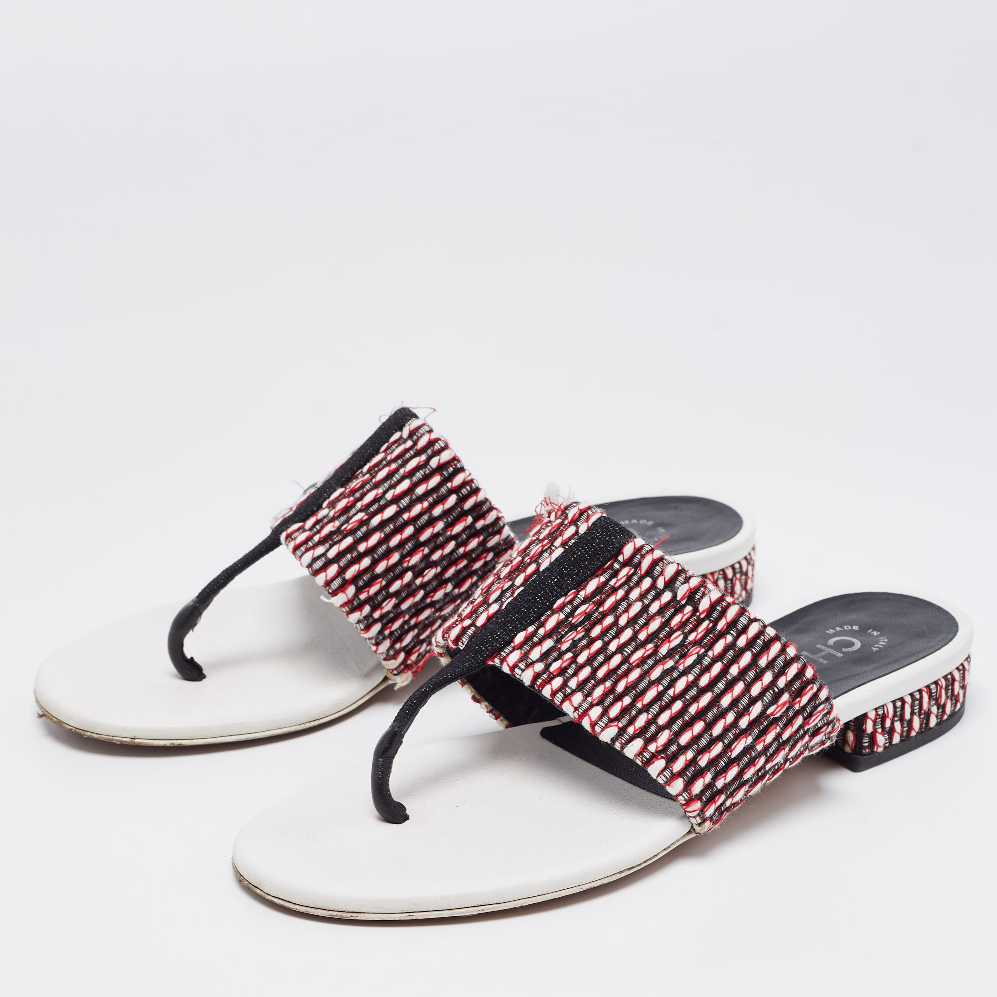 

Chanel Tricolor Tweed CC Thong Sandals Size, Black