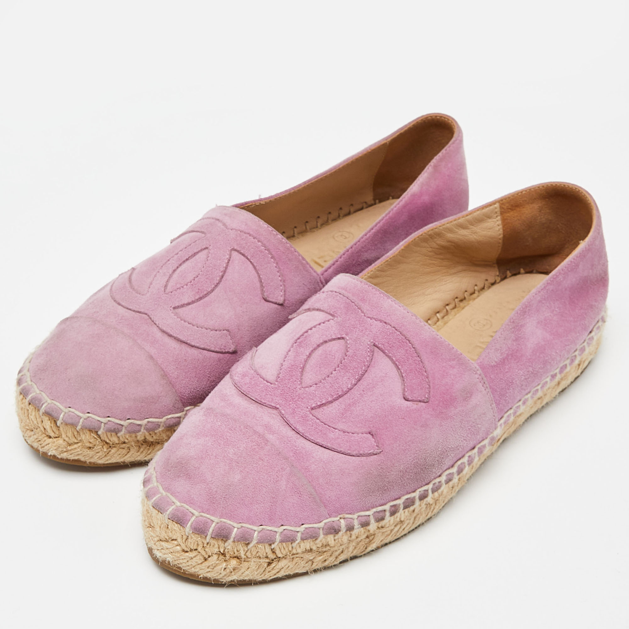 

Chanel Pink Suede CC Espadrille Flats Size