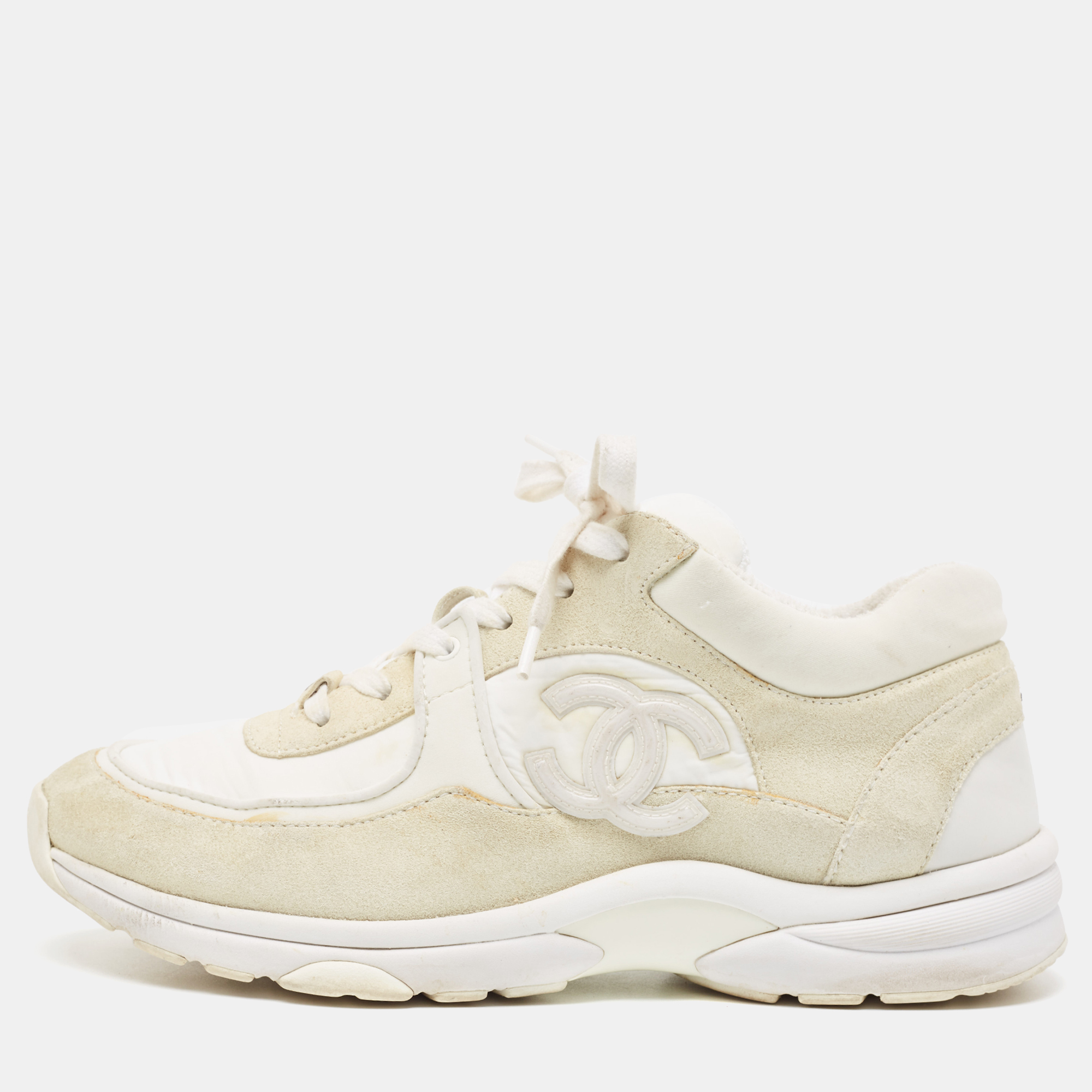 

Chanel Two Tone Suede and Neoprene CC Low Top Sneakers Size, White