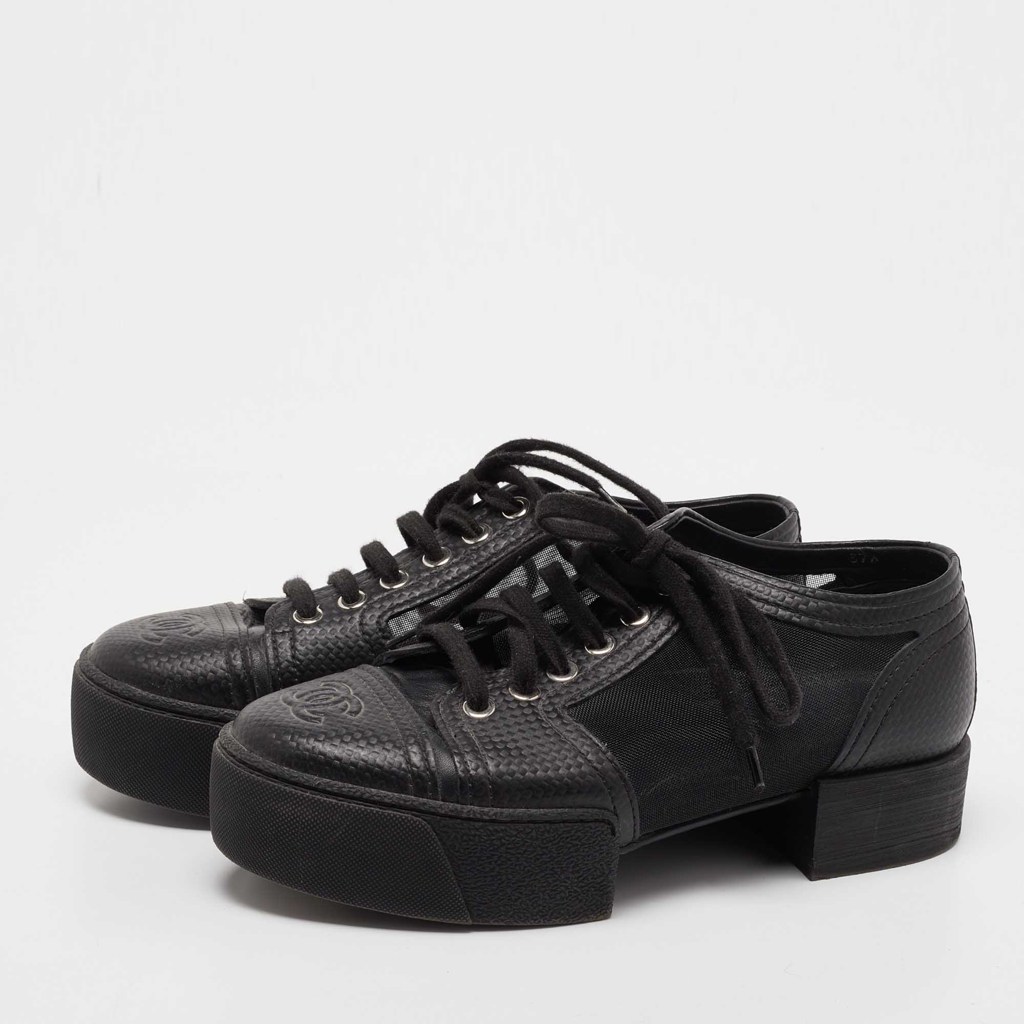 

Chanel Black Leather And Mesh Platform Low Top Sneakers Size