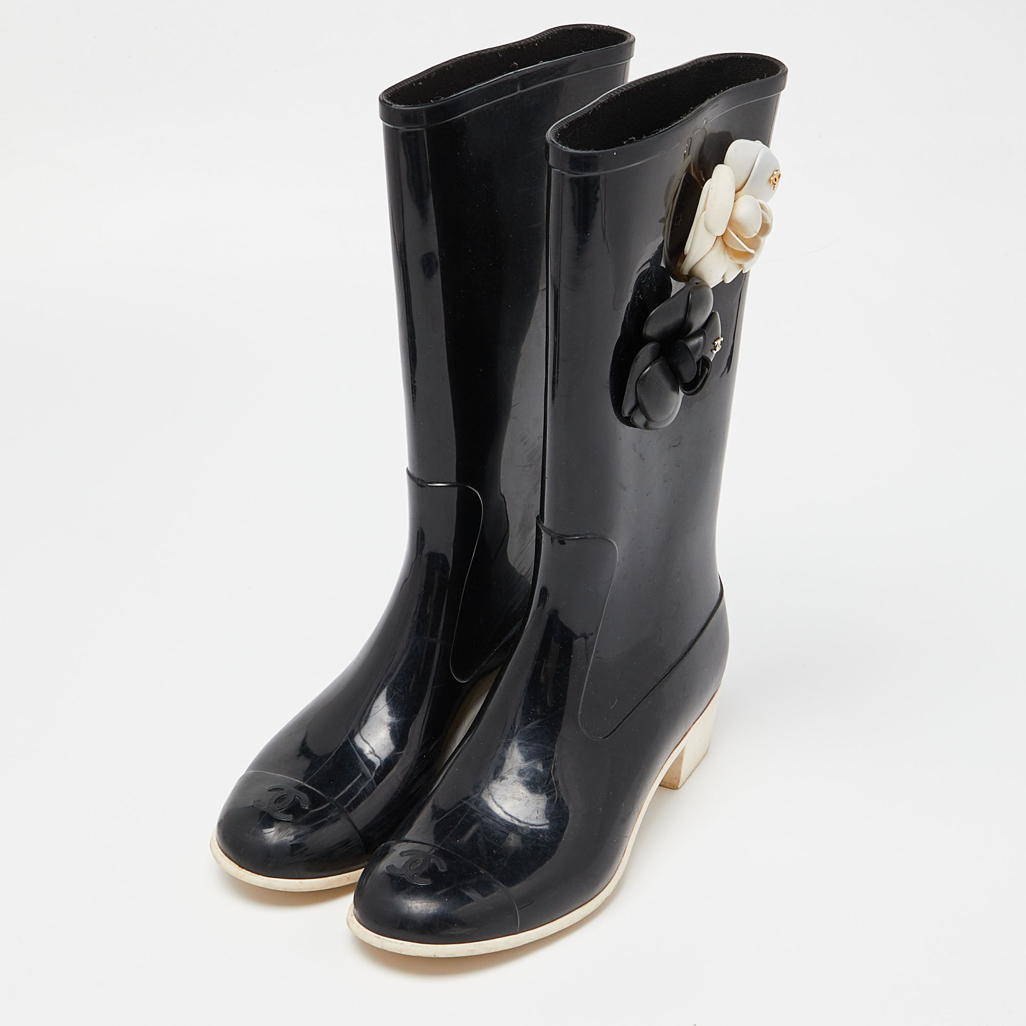 

Chanel Black Rubber Camelia Rain Boots Size