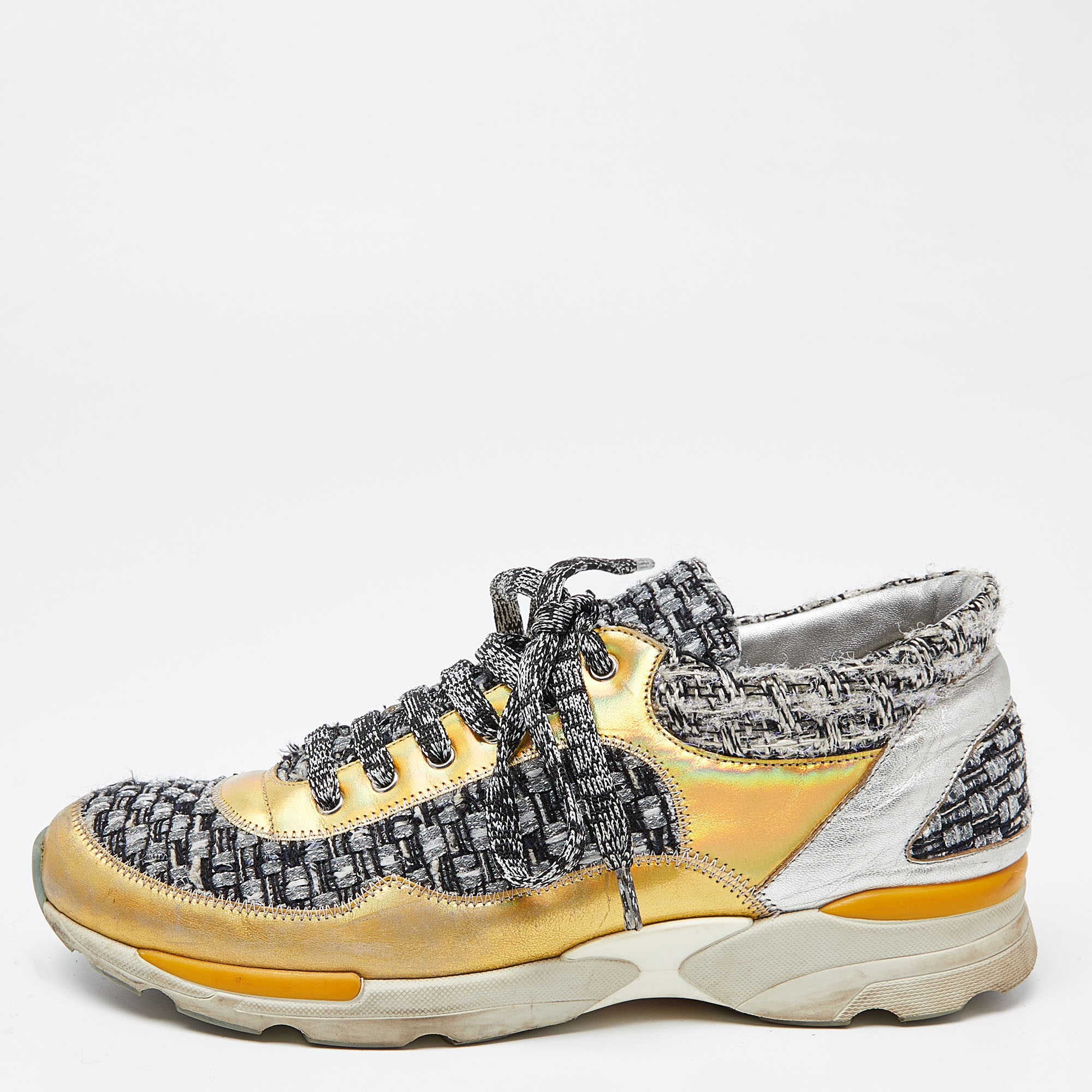 

Chanel Tricolor Tweed and Leather CC Low Top Sneakers Size, Gold