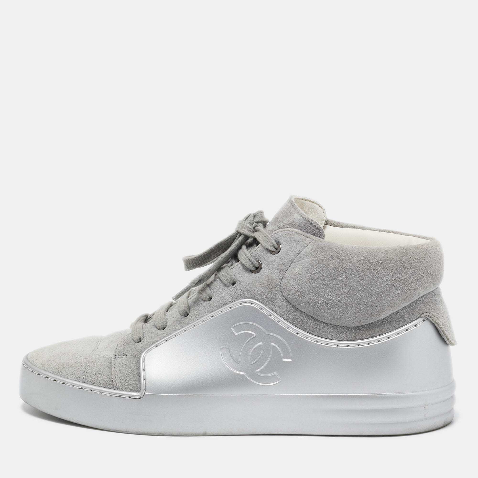 Pre-owned Chanel Grey Suede And Rubber Cc High Top Sneakers Size
