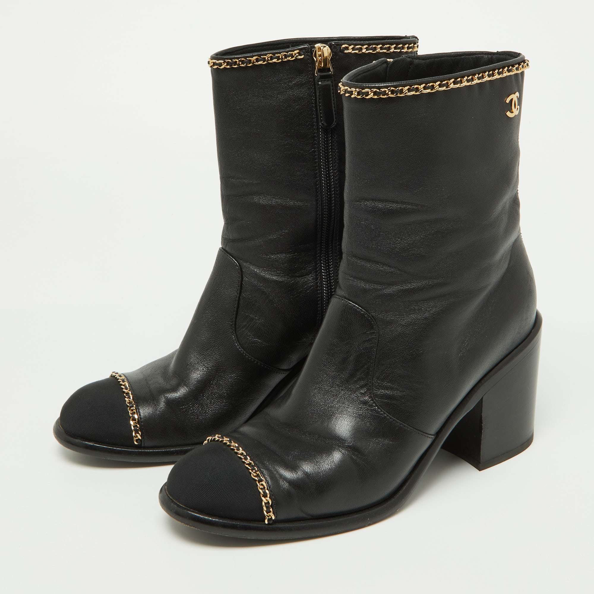 

Chanel Black Leather Chain Detail Ankle Boots Size