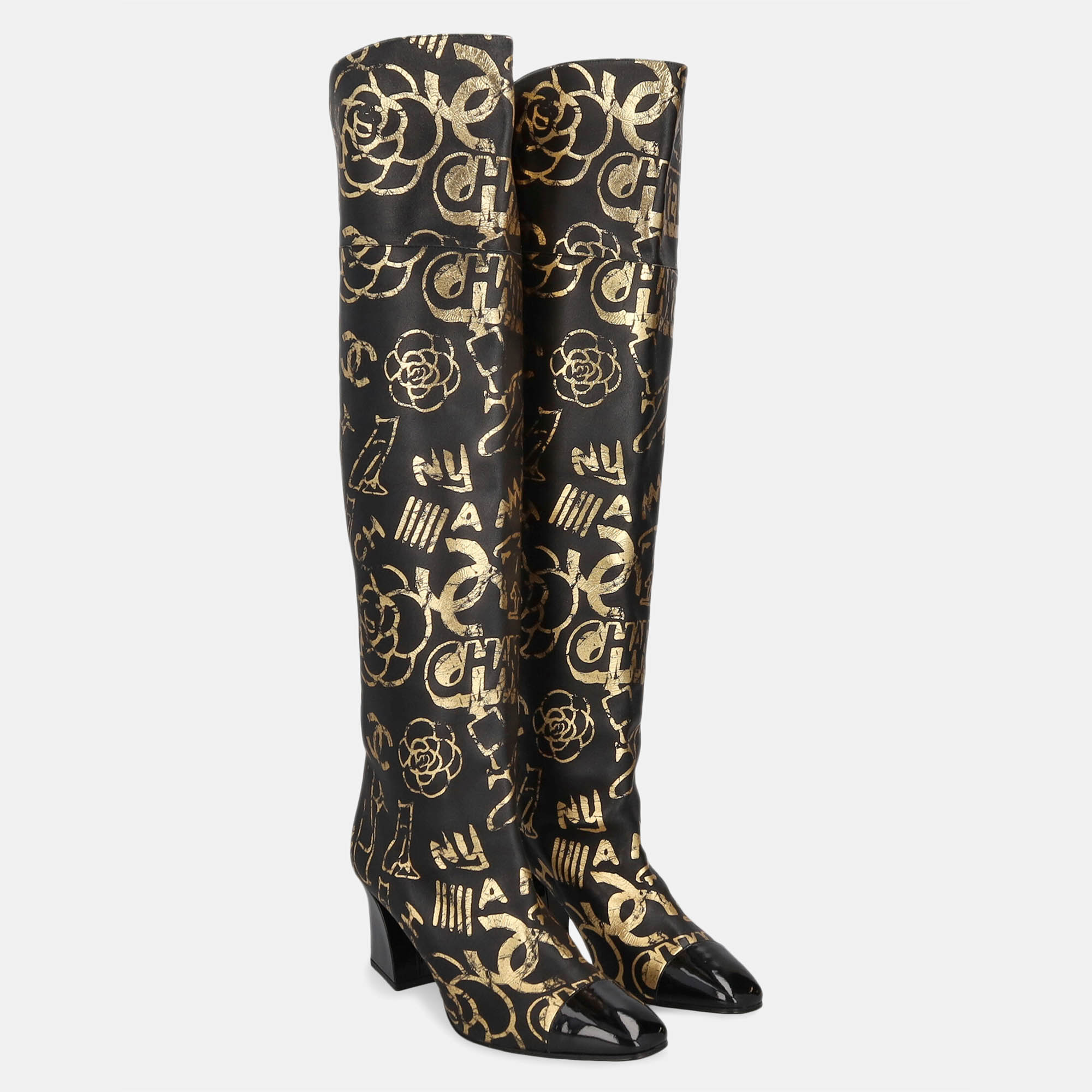 

Chanel Women's Leather Boots - Black - EU
