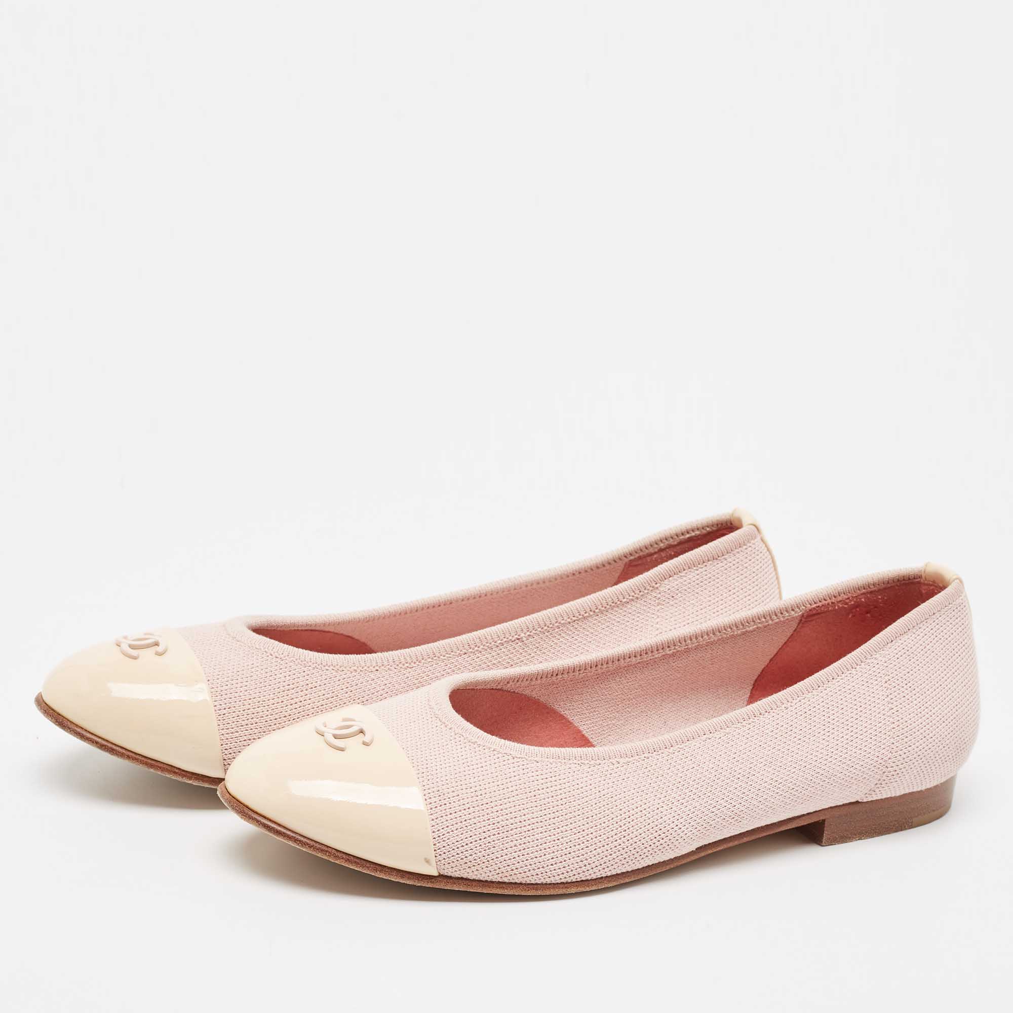 

Chanel Pink/Beige Canvas and Patent Cap Toe CC Ballet Flats Size