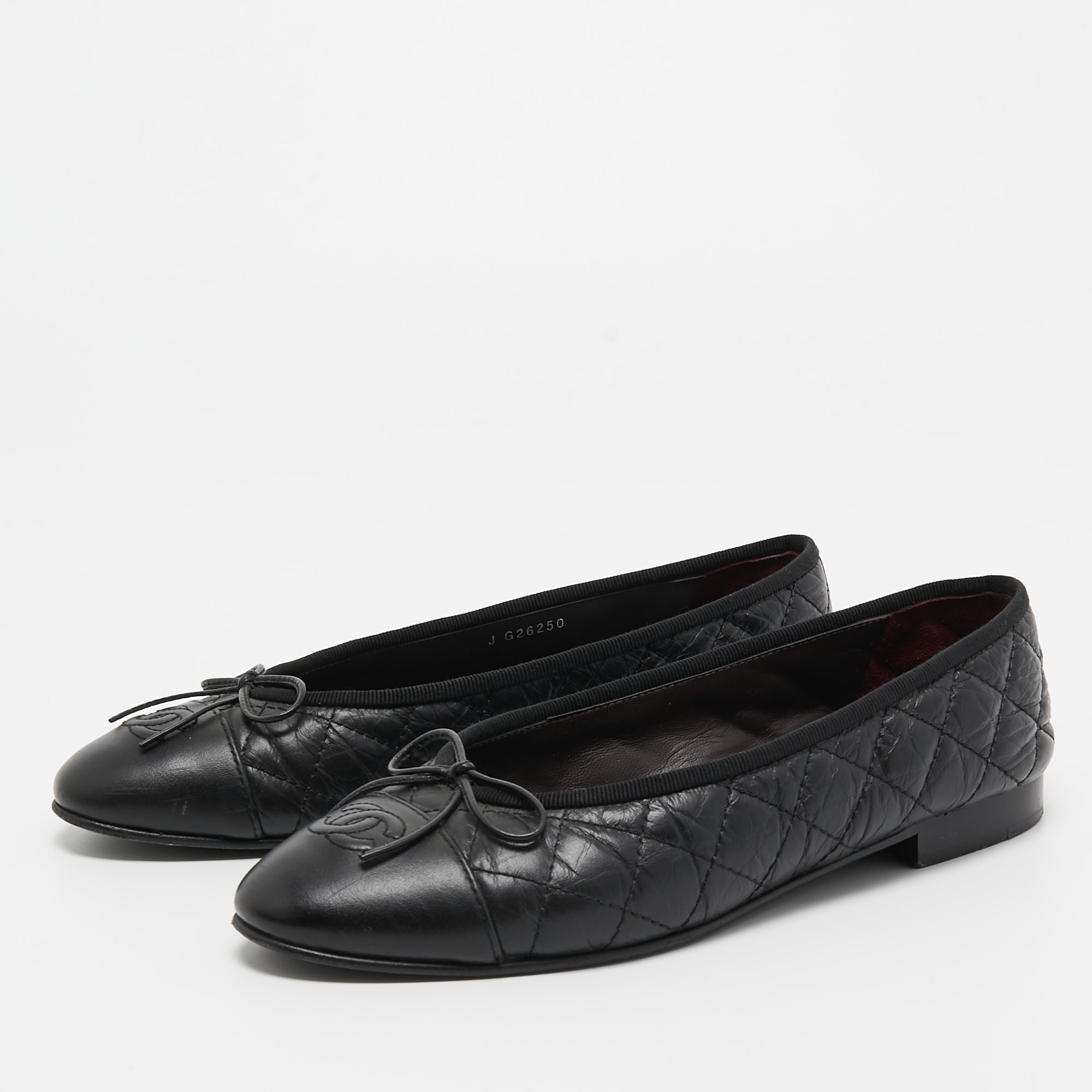 

Chanel Black Leather CC Ballet Flats Size