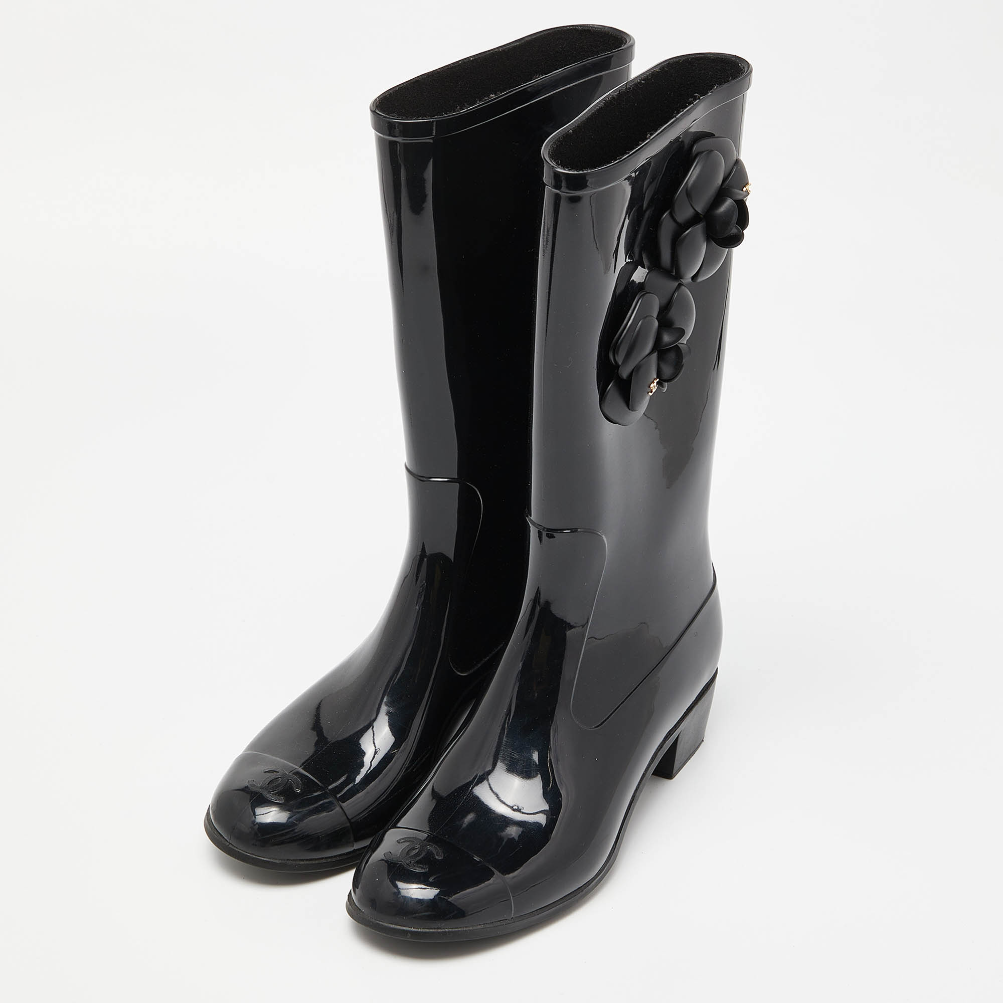 

Chanel Black Rubber CC Camellia Rain Boots Size