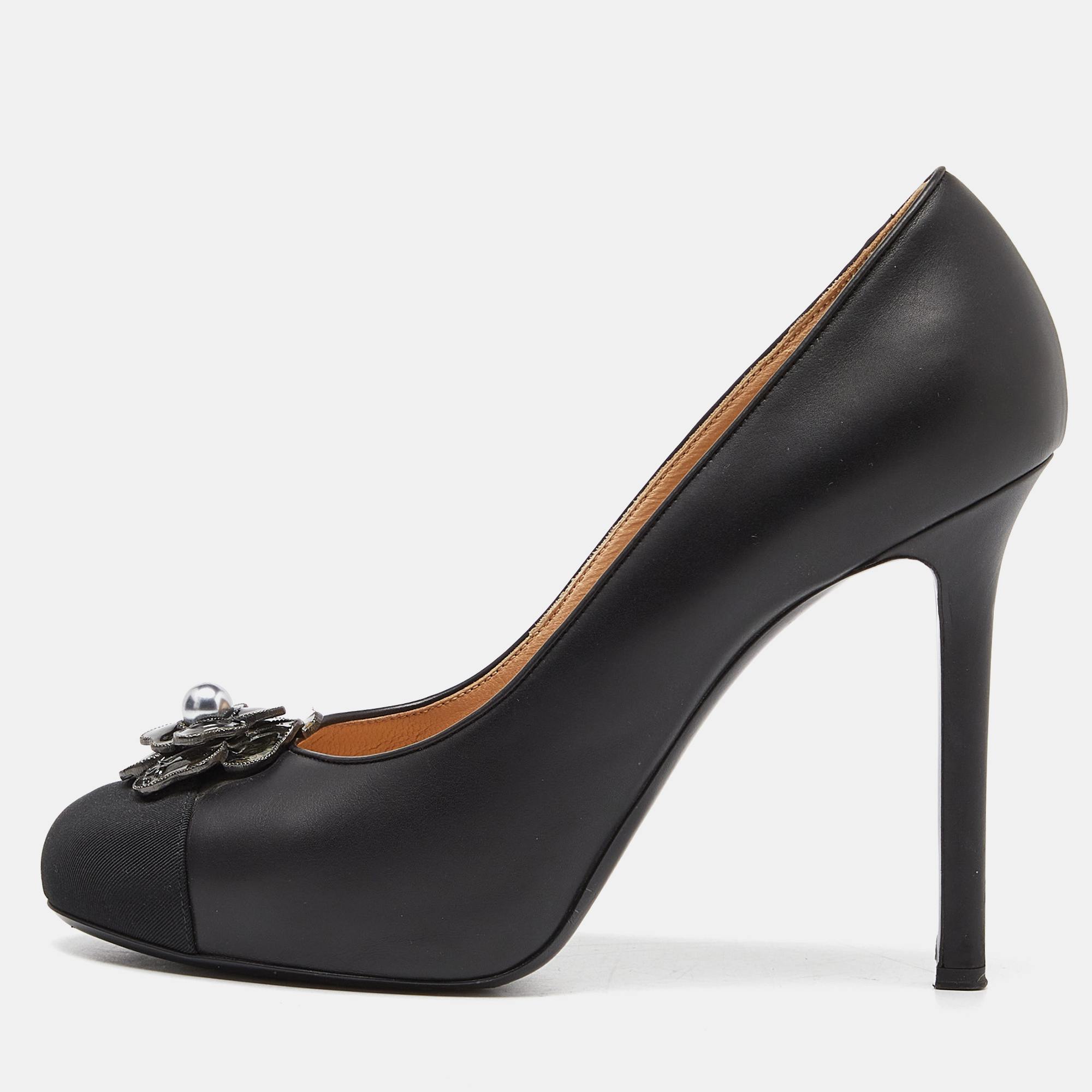 

Chanel Black Leather and Canvas Camellia Embellished Cap Toe Pumps Size