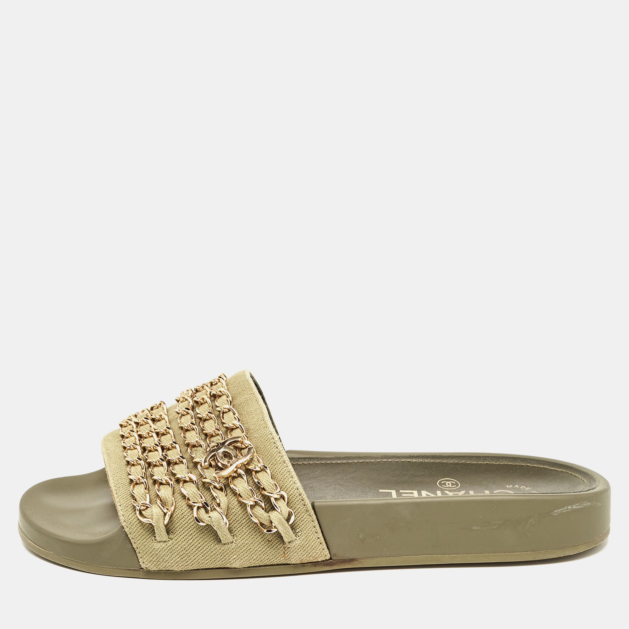 

Chanel Green Canvas CC Chain Embellished Flat Slides Size