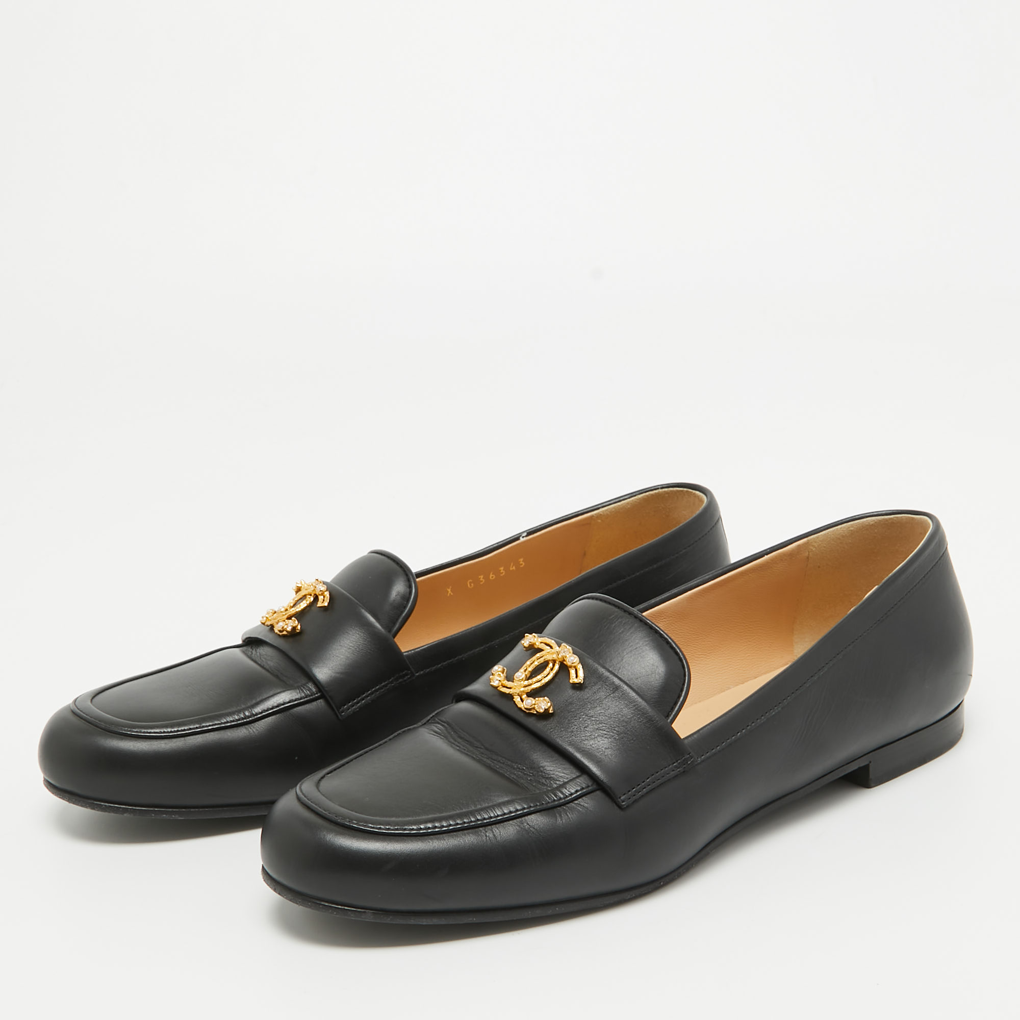 

Chanel Black Leather CC Logo Slip On Loafers Size