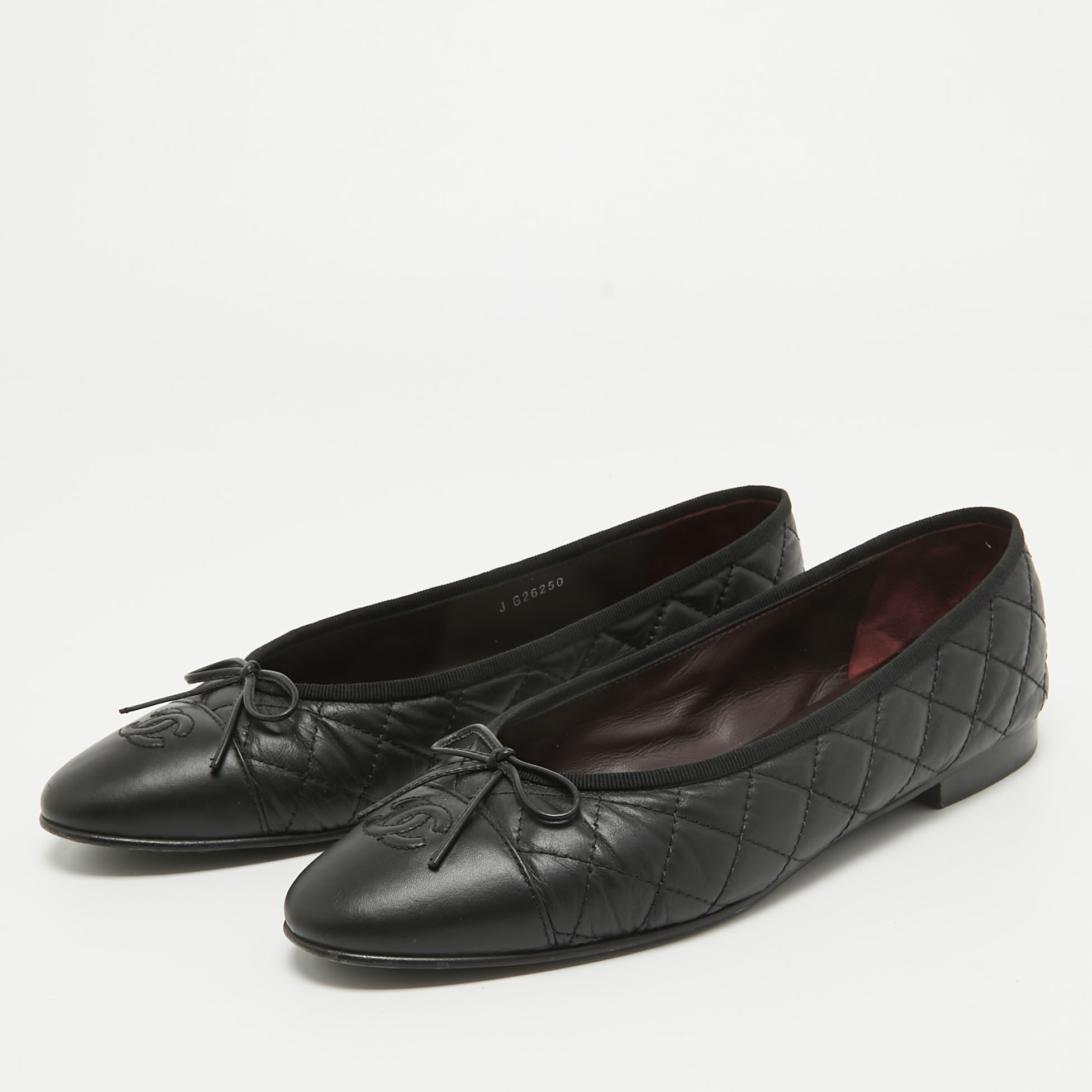 

Chanel Black Quilted Leather Bow CC Cap Toe Ballet Flats Size